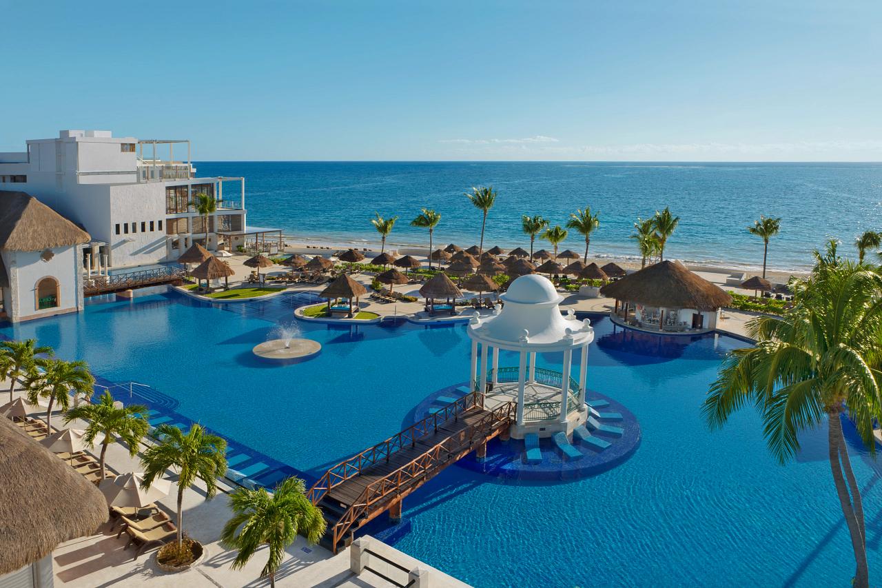 Vista Exterior Dreams Sapphire Resort & Spa
