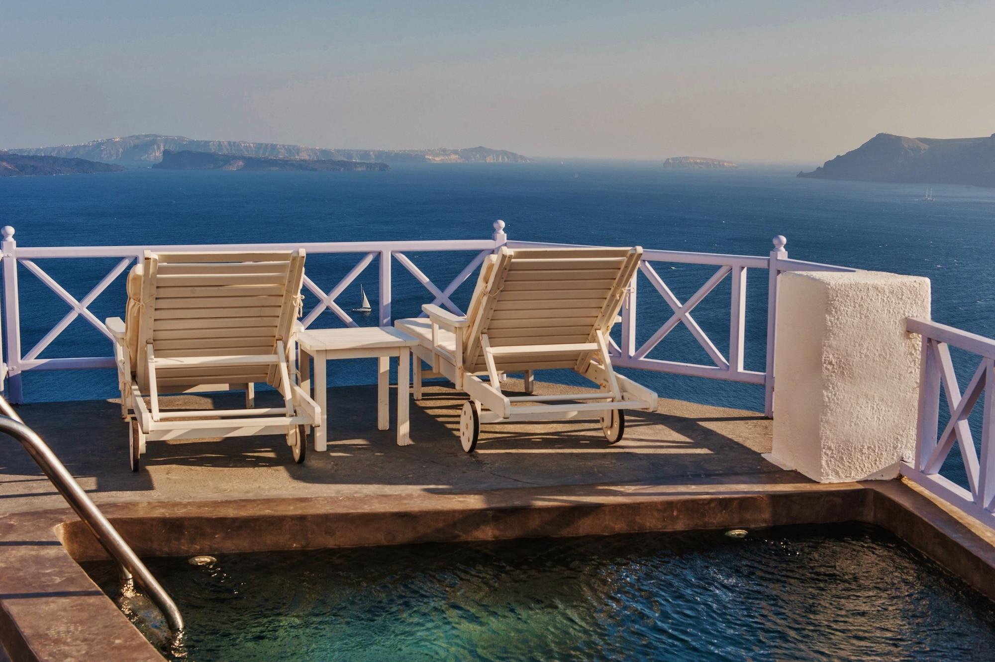 Varios Armeni Village Rooms & Suites