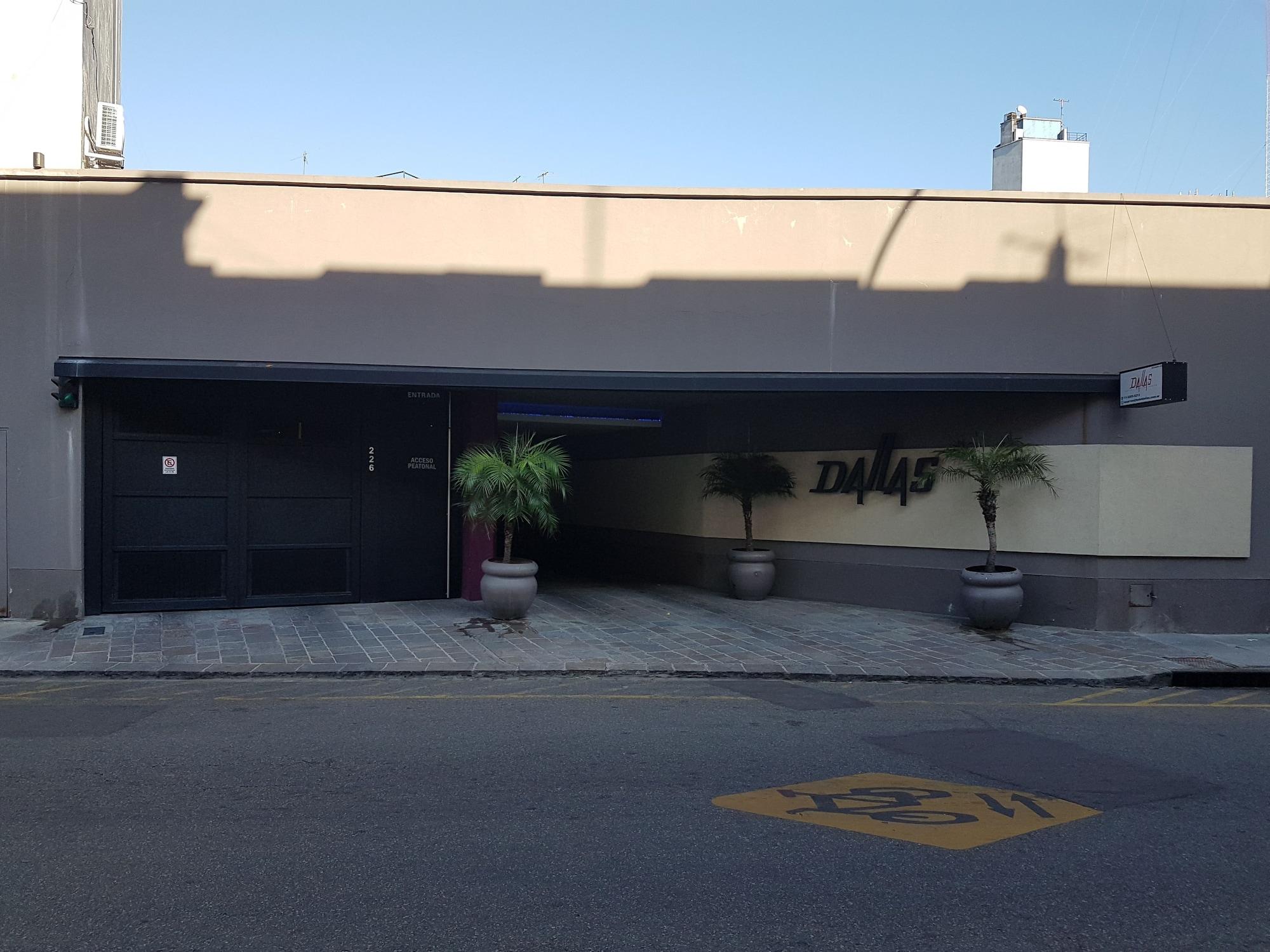 Varios Dallas Hotel (Motel)