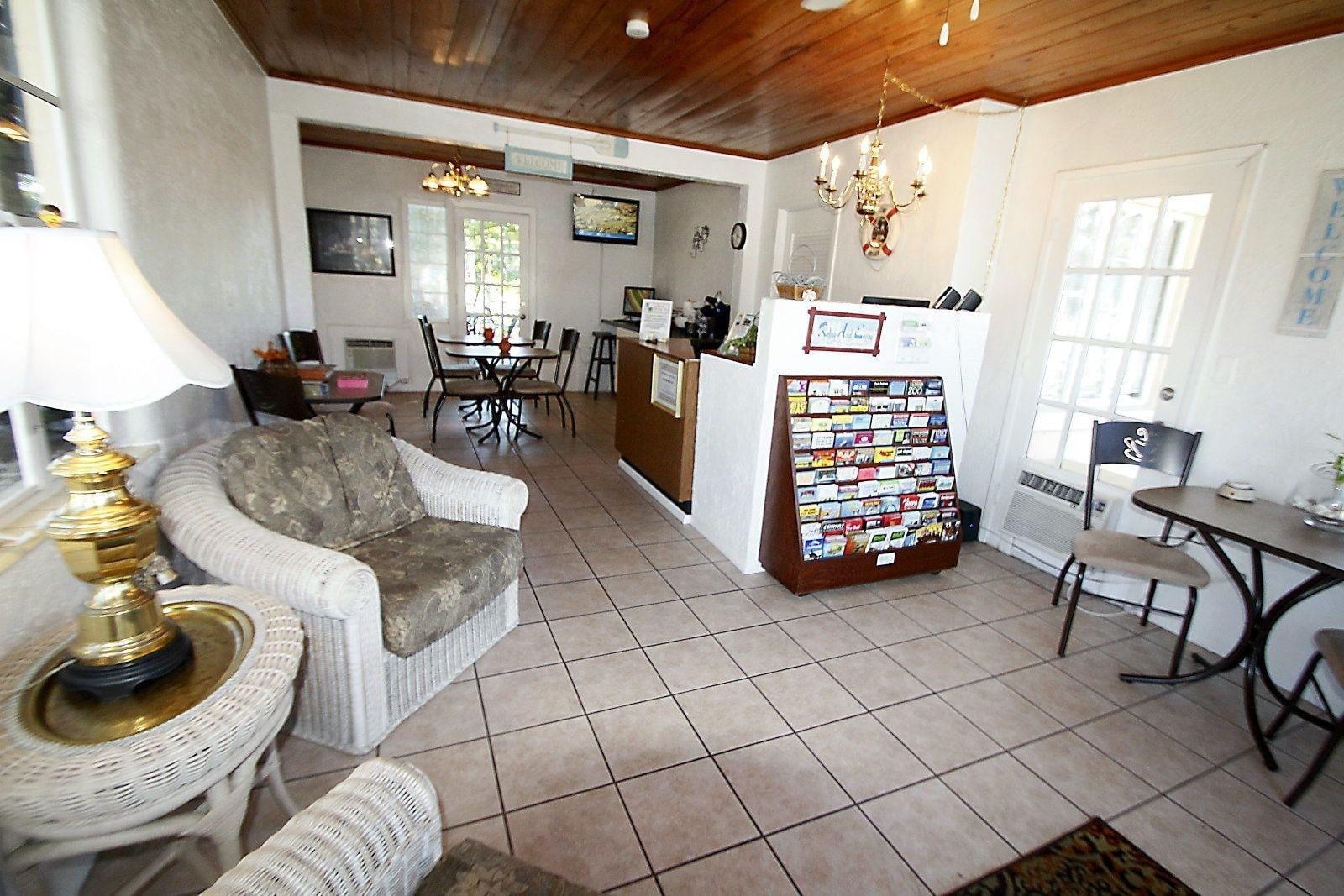 Vista Lobby Island Breeze Inn