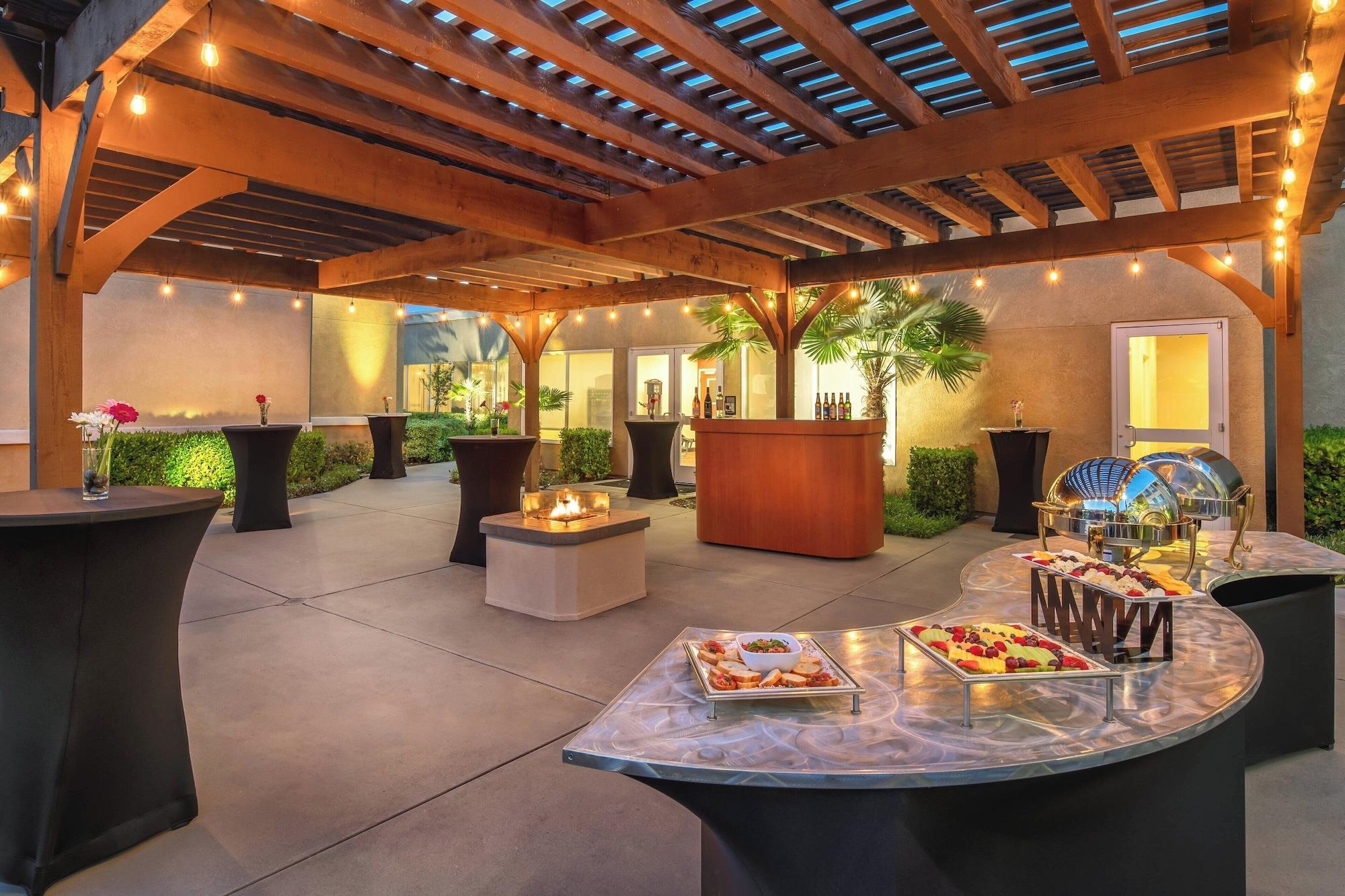 Vista Lobby Courtyard by Marriott Sacramento Cal Expo