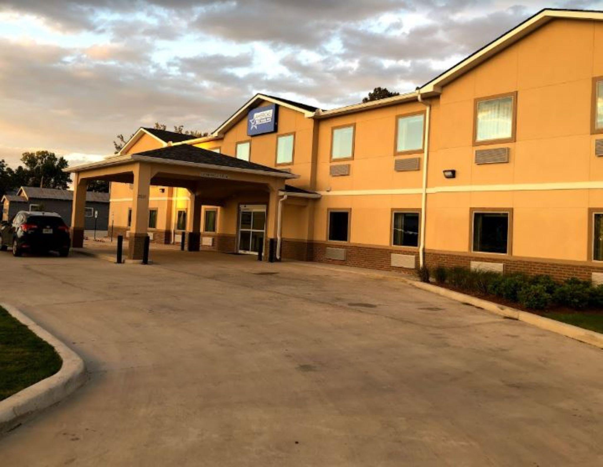Vista Exterior Americas Best Value Inn Plaquemine