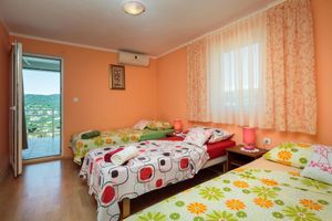 Alquiler Vacacional - A5 - Modern apt With Terrace, 3 min Walk to Beach