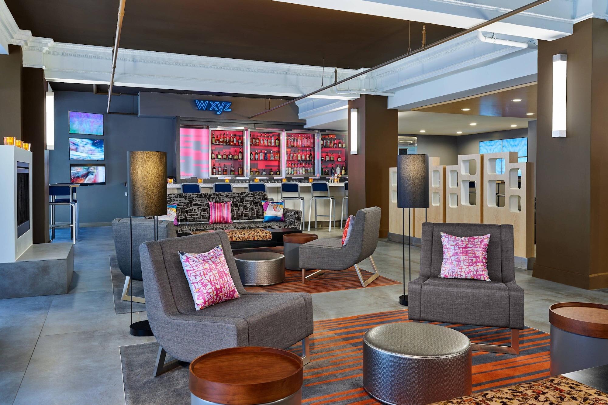 Bar/Salón Aloft Houston Downtown