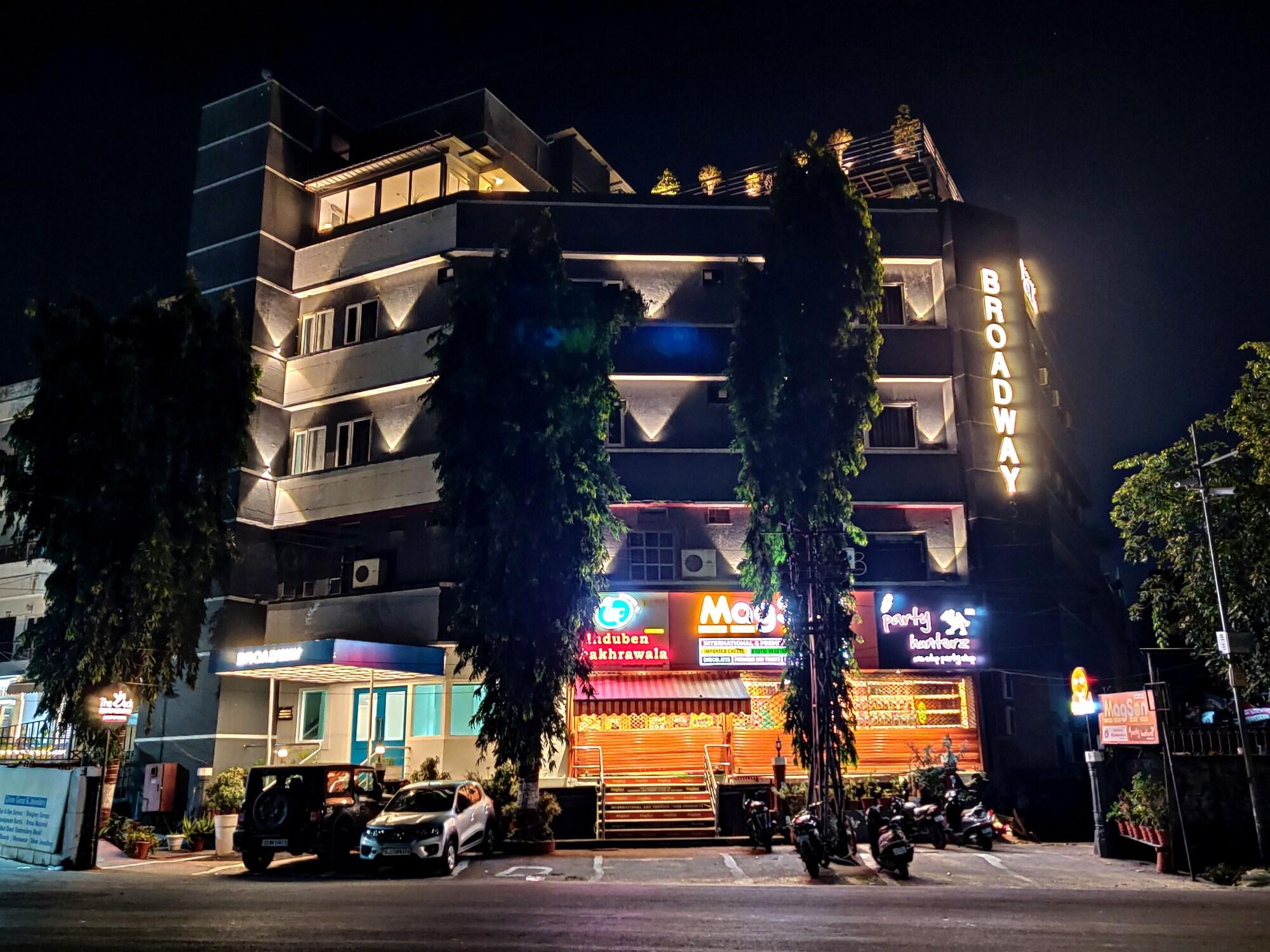 Varios Hotel Broadway Udaipur