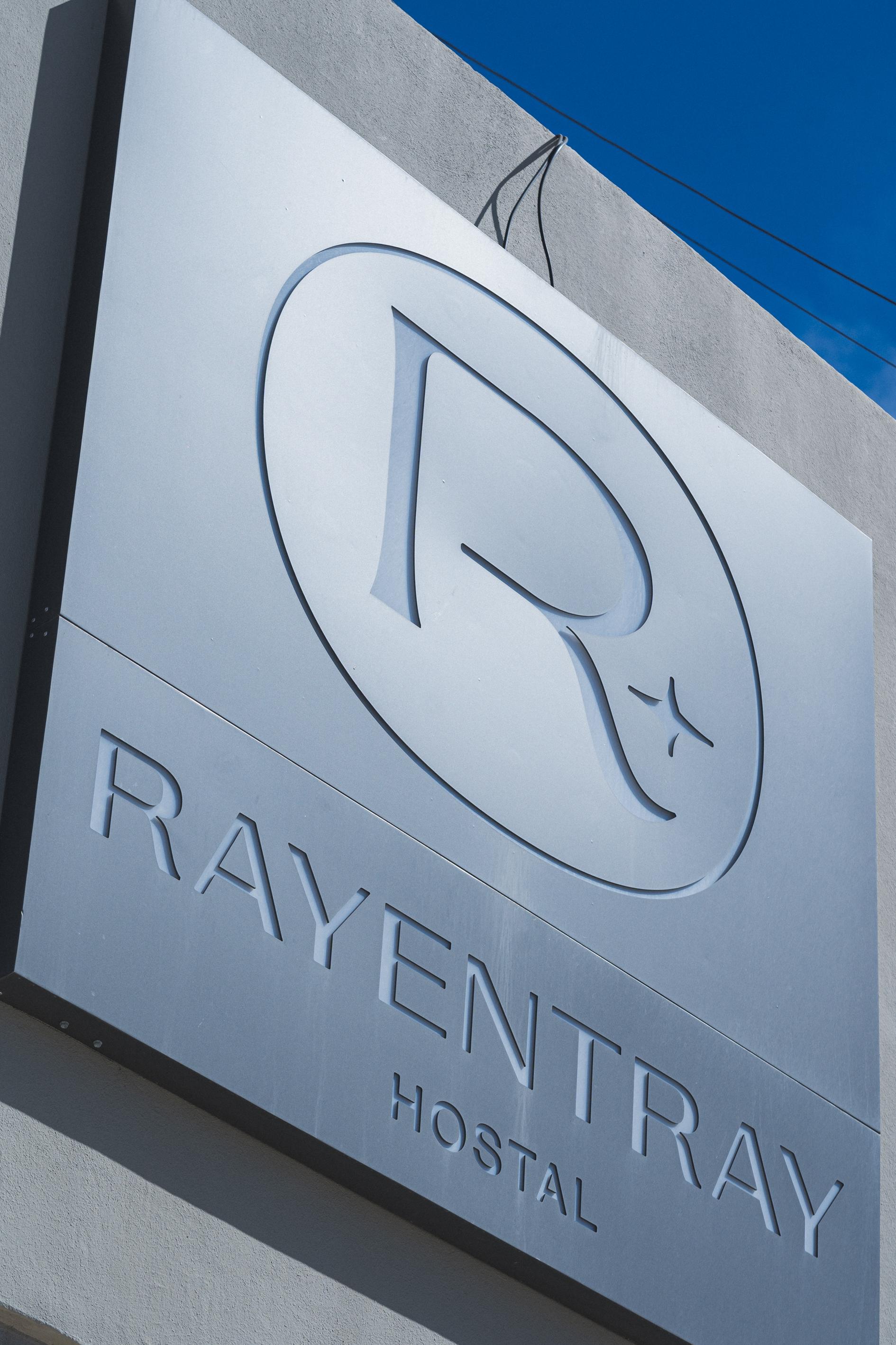 Vista Exterior Hostal Rayentray