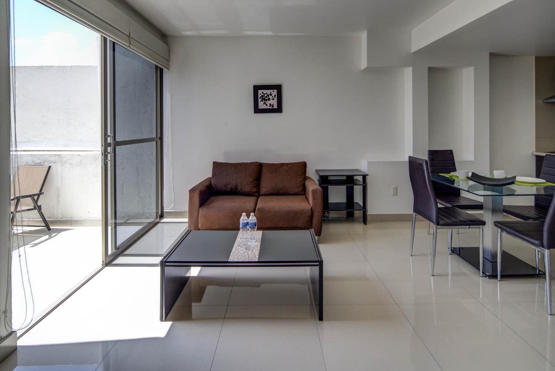 Equipamiento de Habitación Grupo Kings Suites Alfredo de Musset