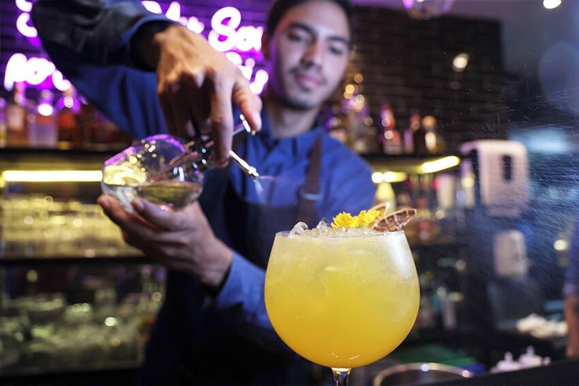 Bar/Salón Hotel Sommelier