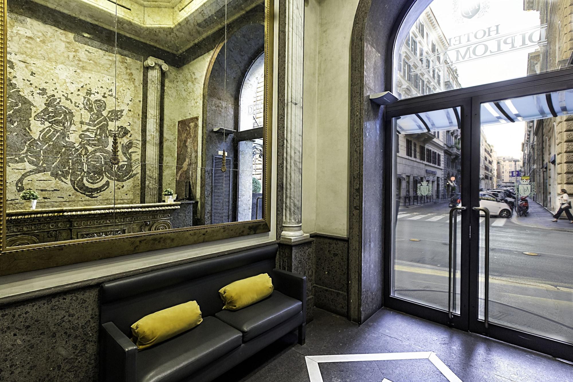 Vista Lobby Hotel Diplomatic