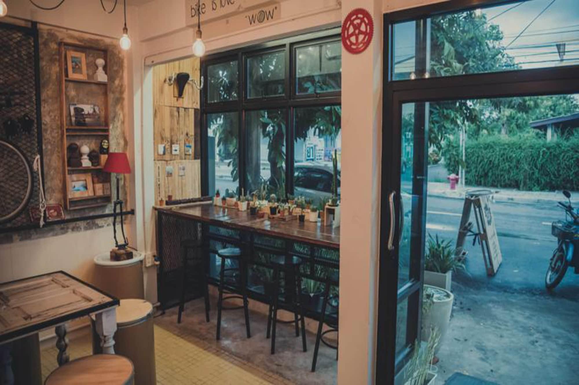 Restaurant Spinning Bear Hostel