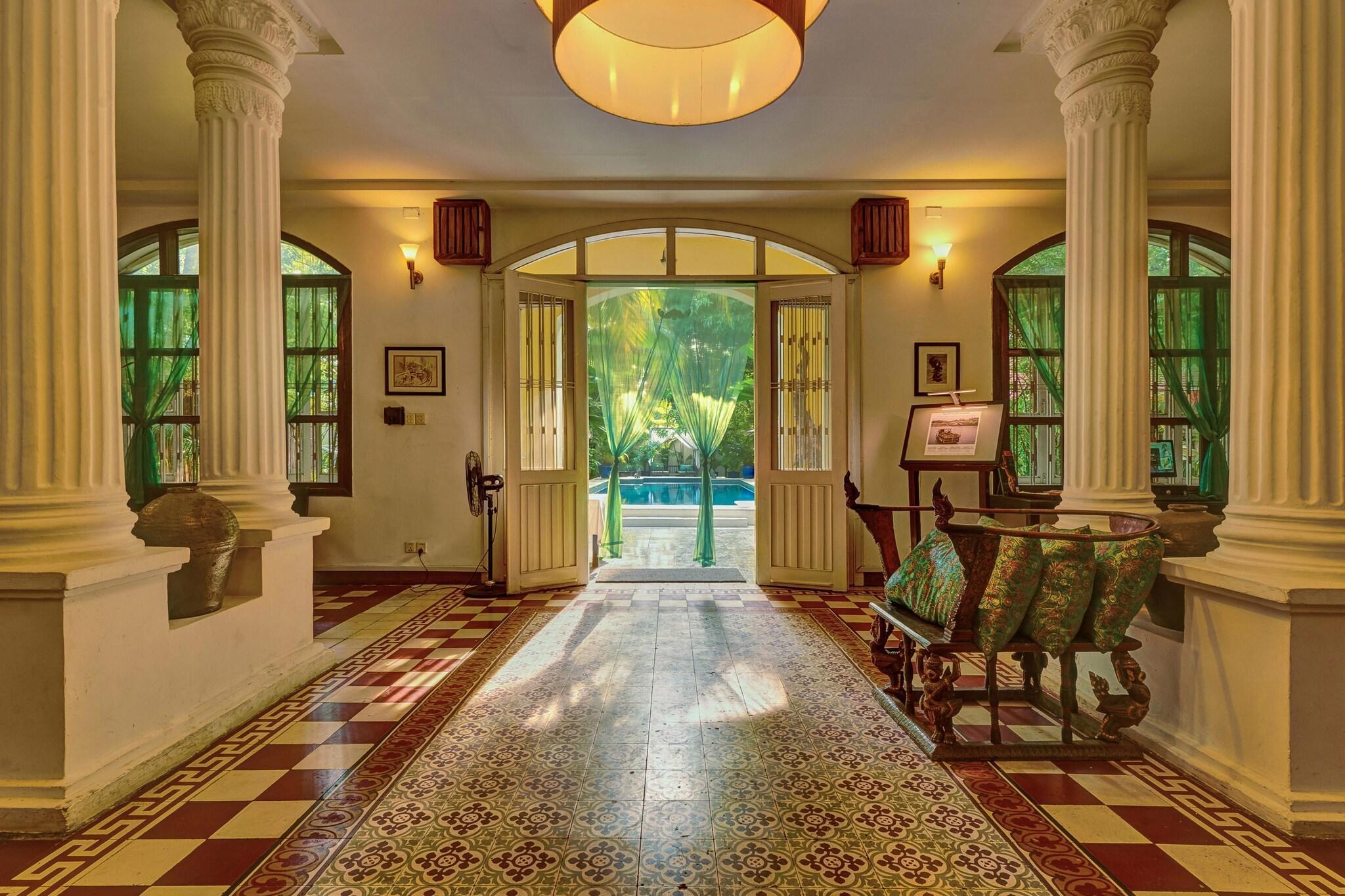 Vista Lobby Pavilion