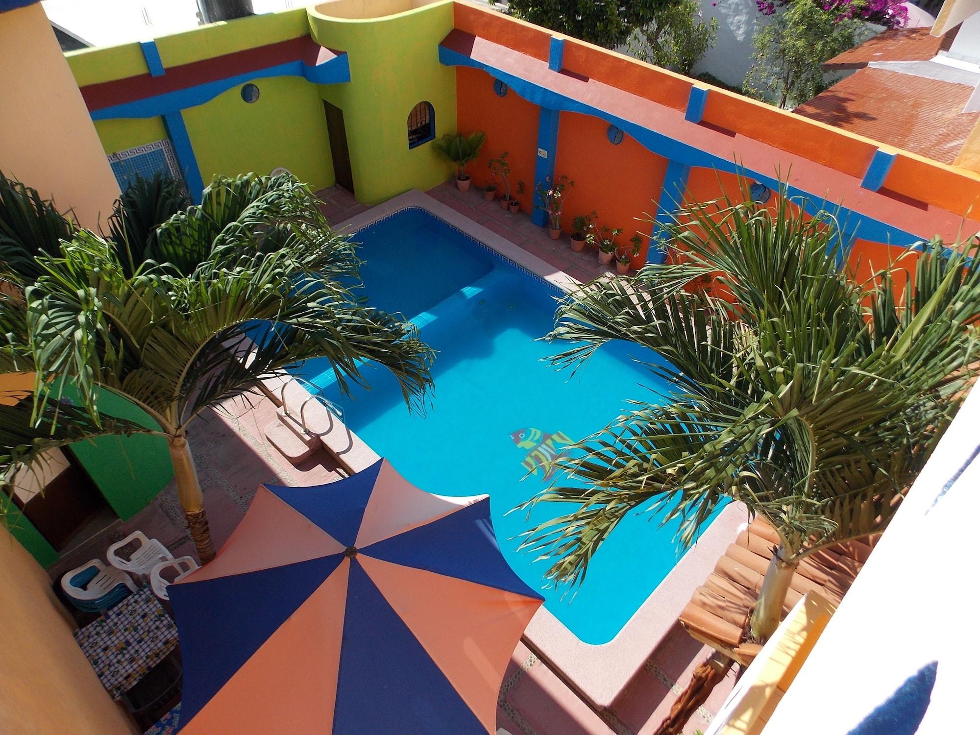 Vista Piscina Hotel Bahía