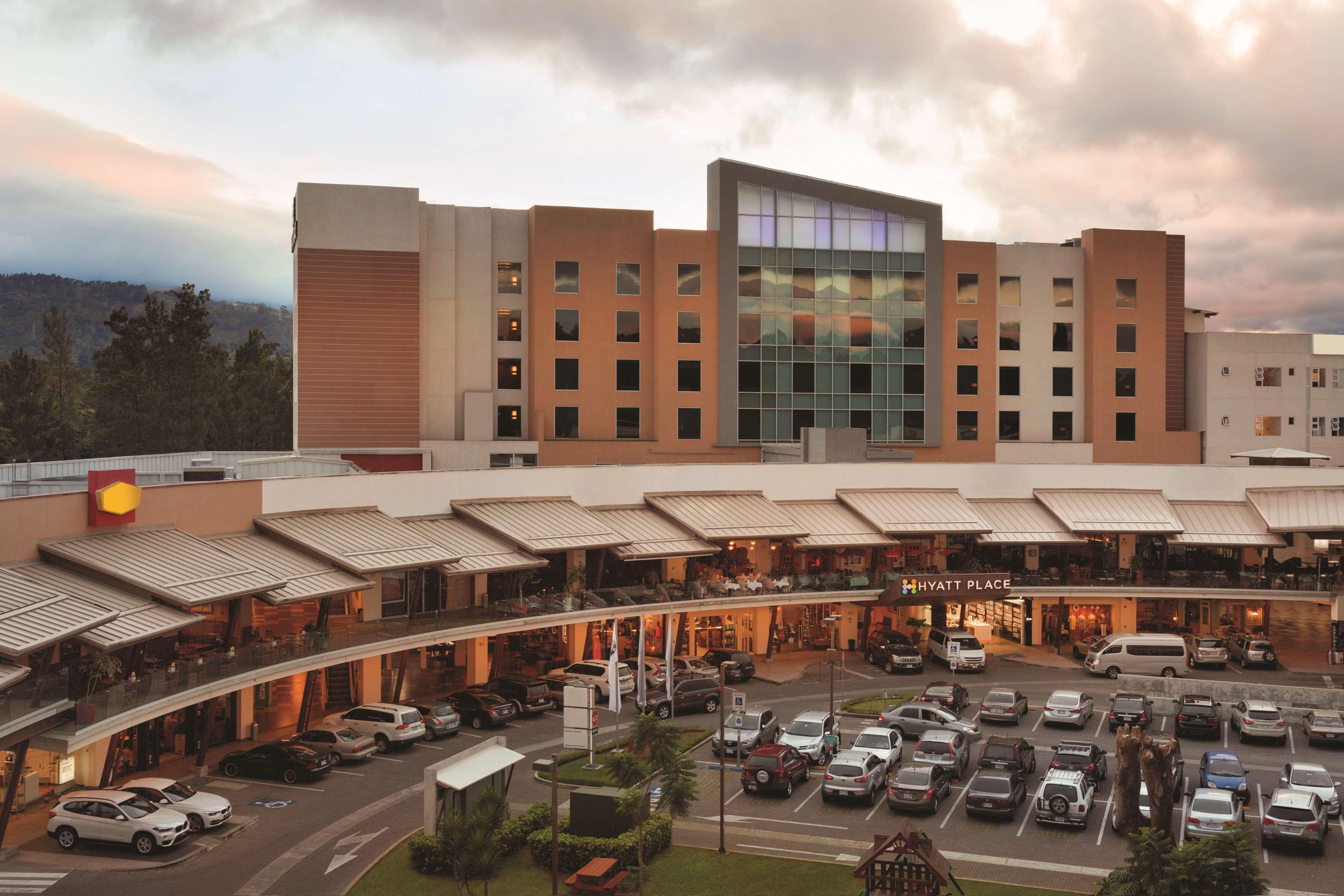 Vista Exterior Hyatt Place San José/Pinares