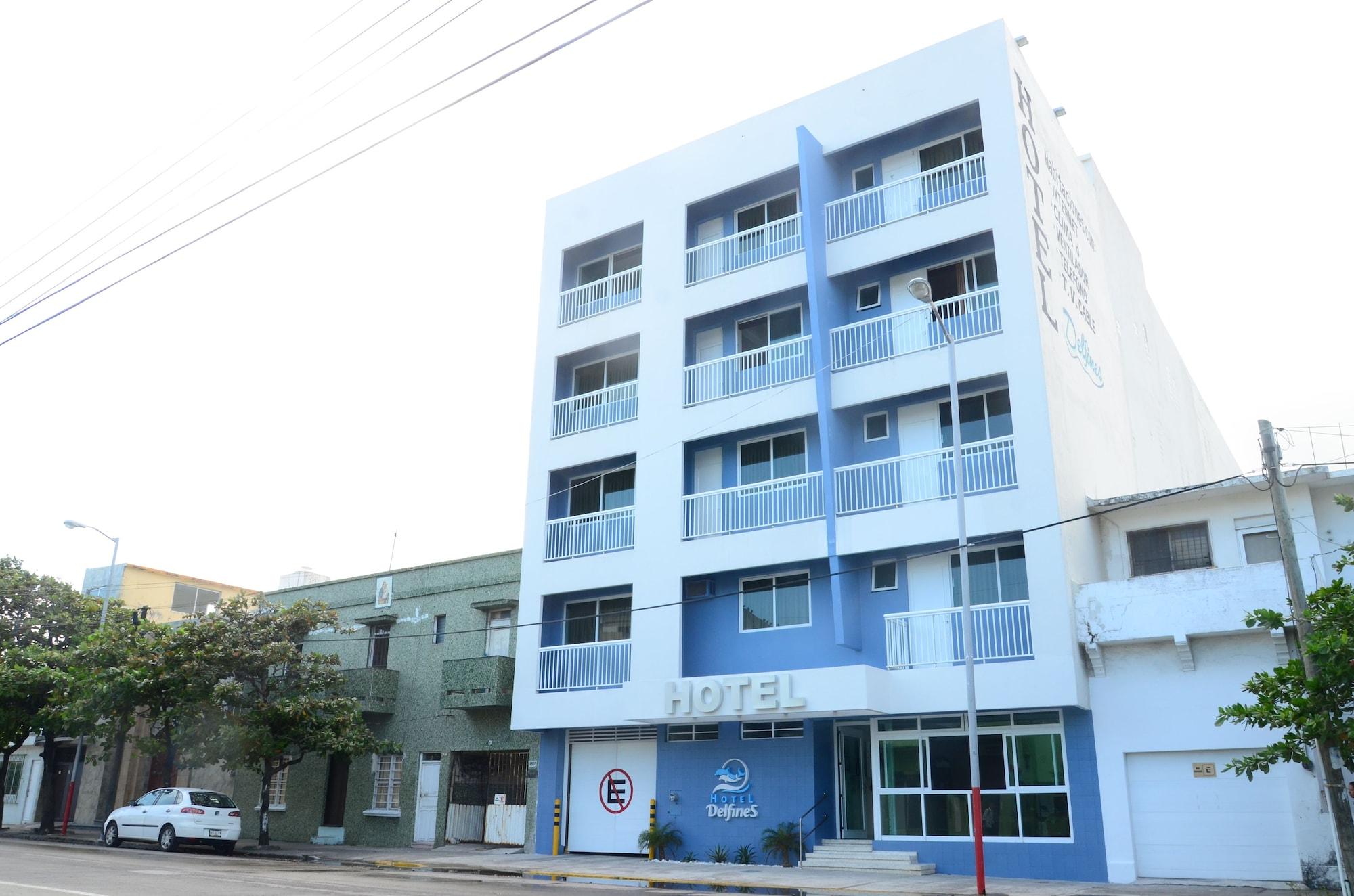 Vista Exterior Hotel Delfines