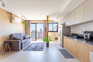 Alquiler Vacacional - Apt Novo 20º Andar, Perto de Tudo!