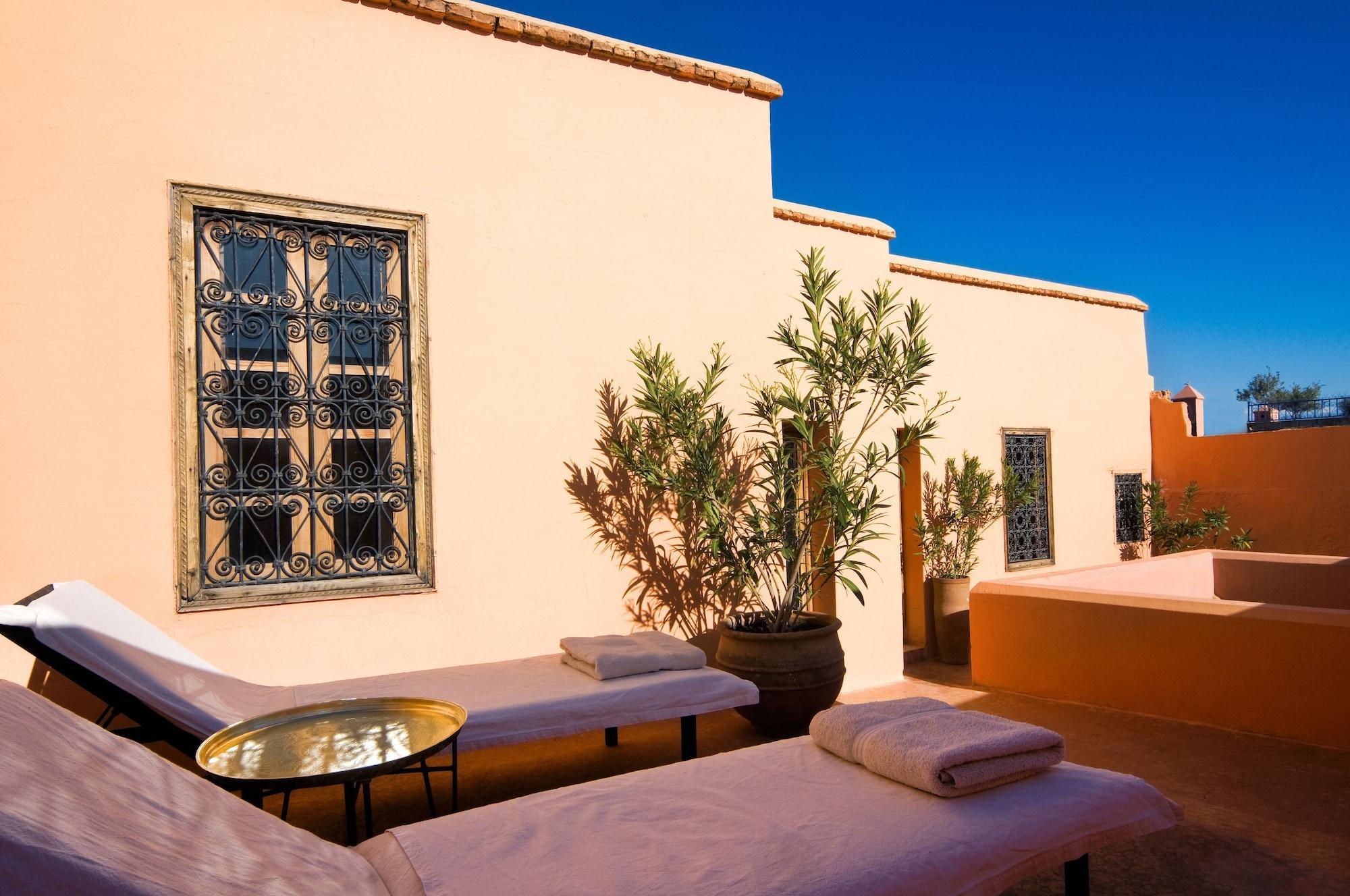 Vista Exterior Riyad El Cadi