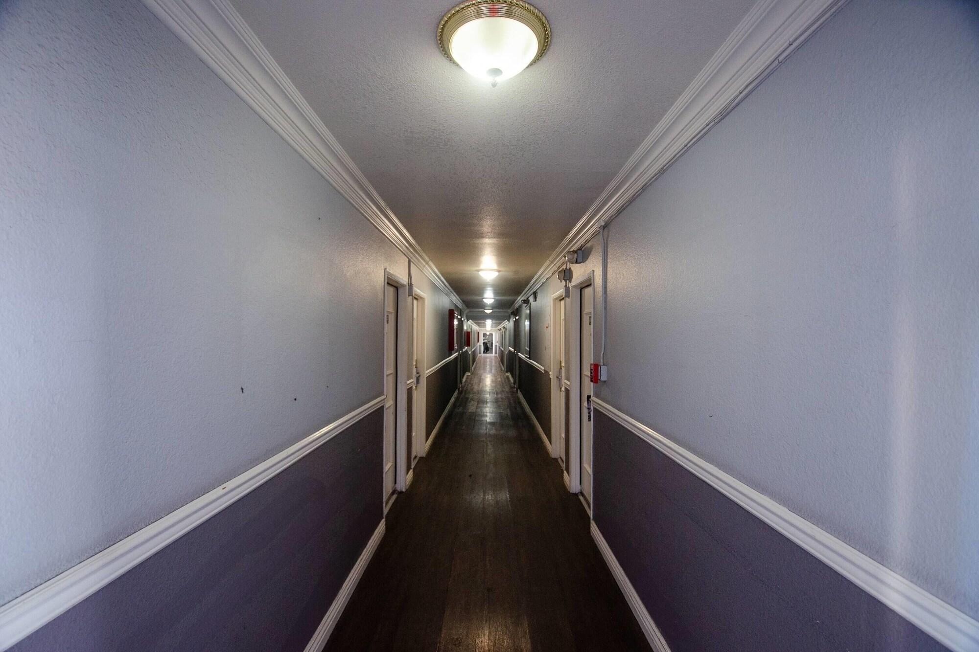 Comodidades del Alojamiento Super 8 by Wyndham Las Vegas North Strip/Fremont St. Area