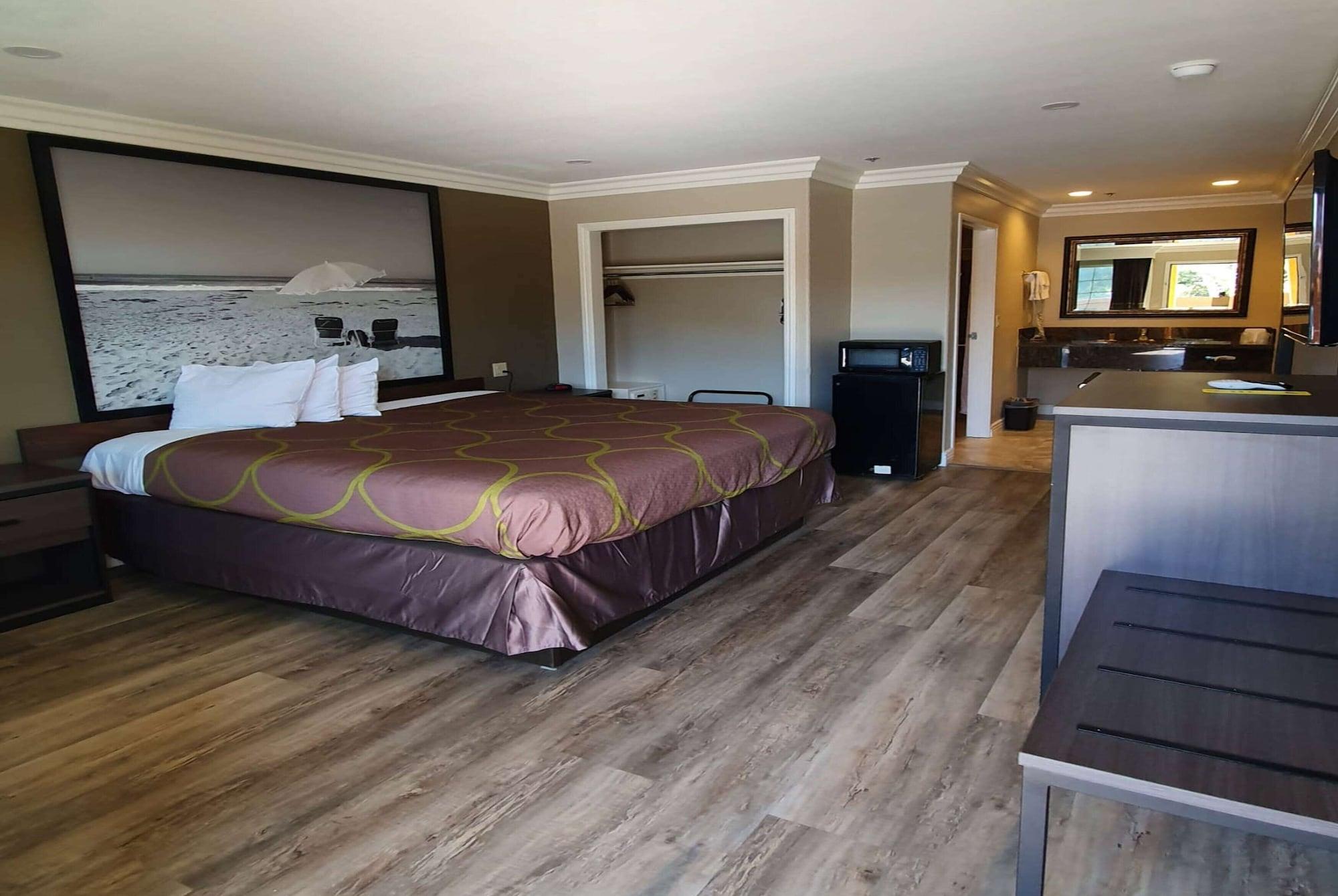 Habitación Super 8 by Wyndham Cypress Buena Park Area