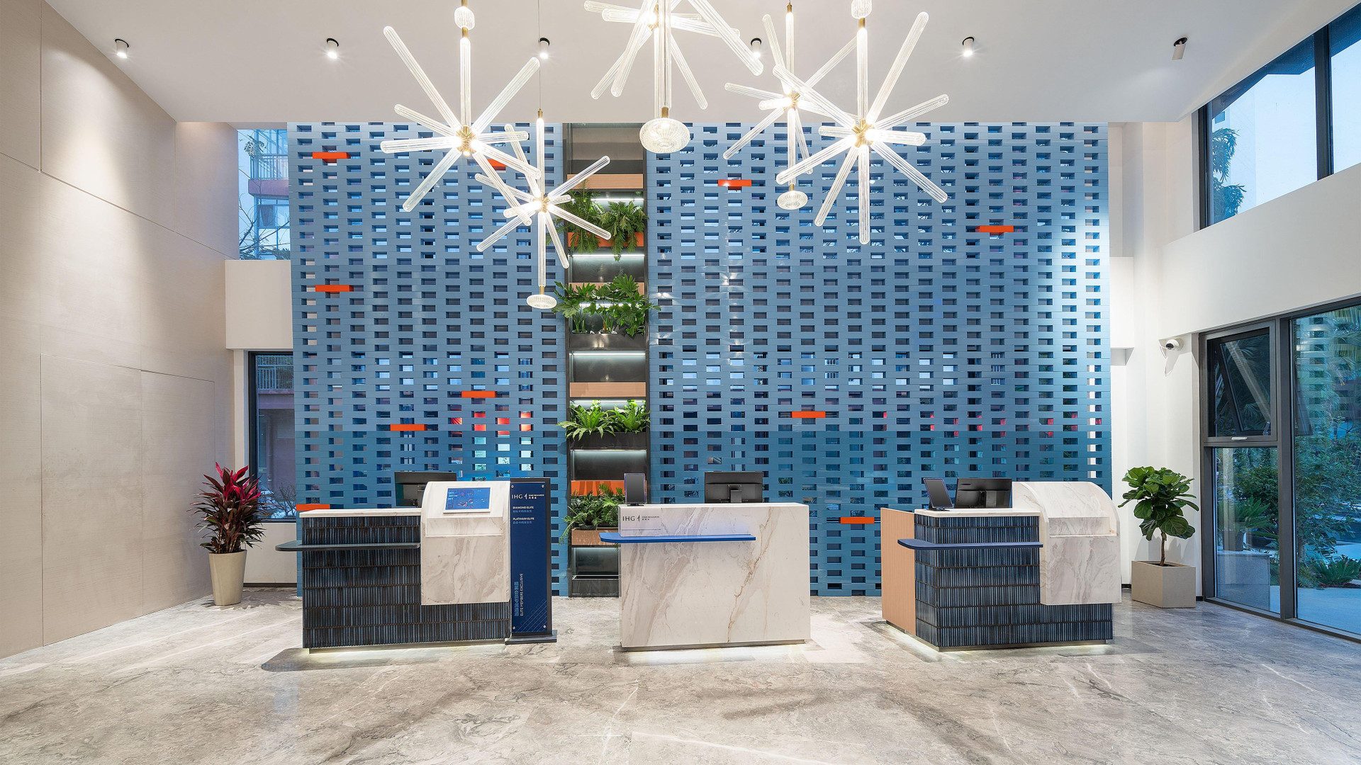 Vista Lobby Holiday Inn Express Puer Simao