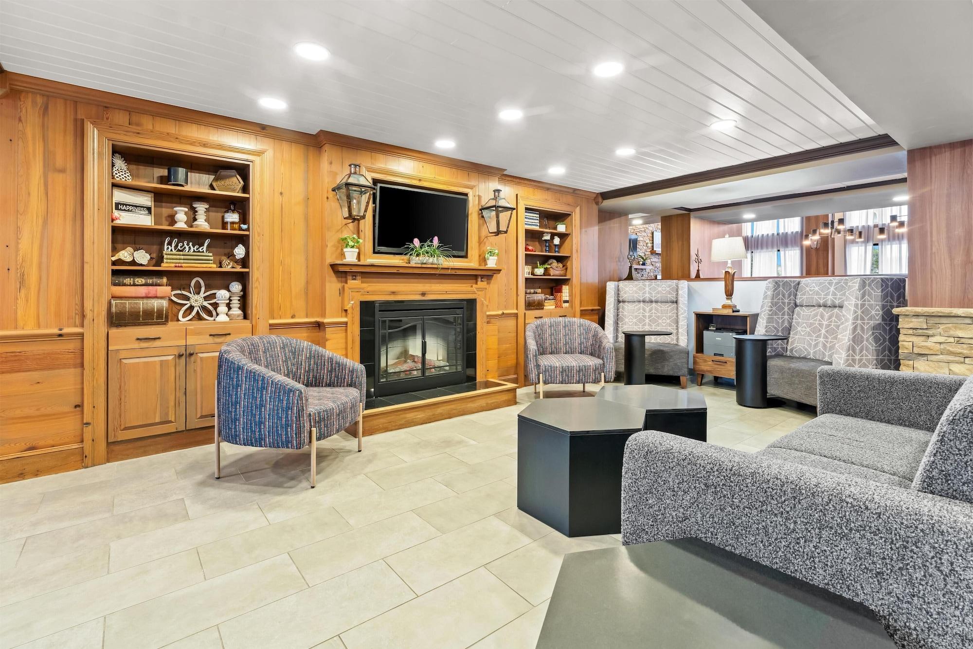 Vista Lobby Hampton Inn & Suites Tifton