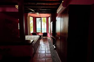 Alquiler Temporario - Beachfront steps from Romantic Zone: Casa Cuatro Abrazos (Entire House)