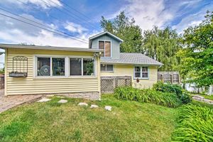 Alquiler Vacacional - Charming Horicon Cottage + Dock on Rock River