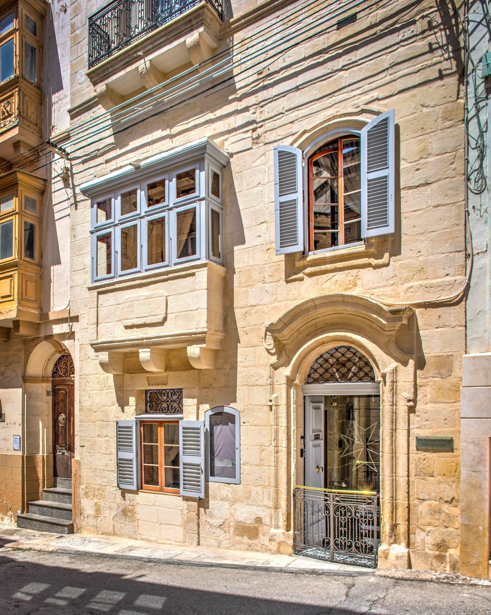 Vista Exterior The 3Cities Auberge