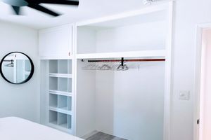Alquiler Vacacional - Modern Beach House, Private Screened-in Pool, close to Beach & Restaurants