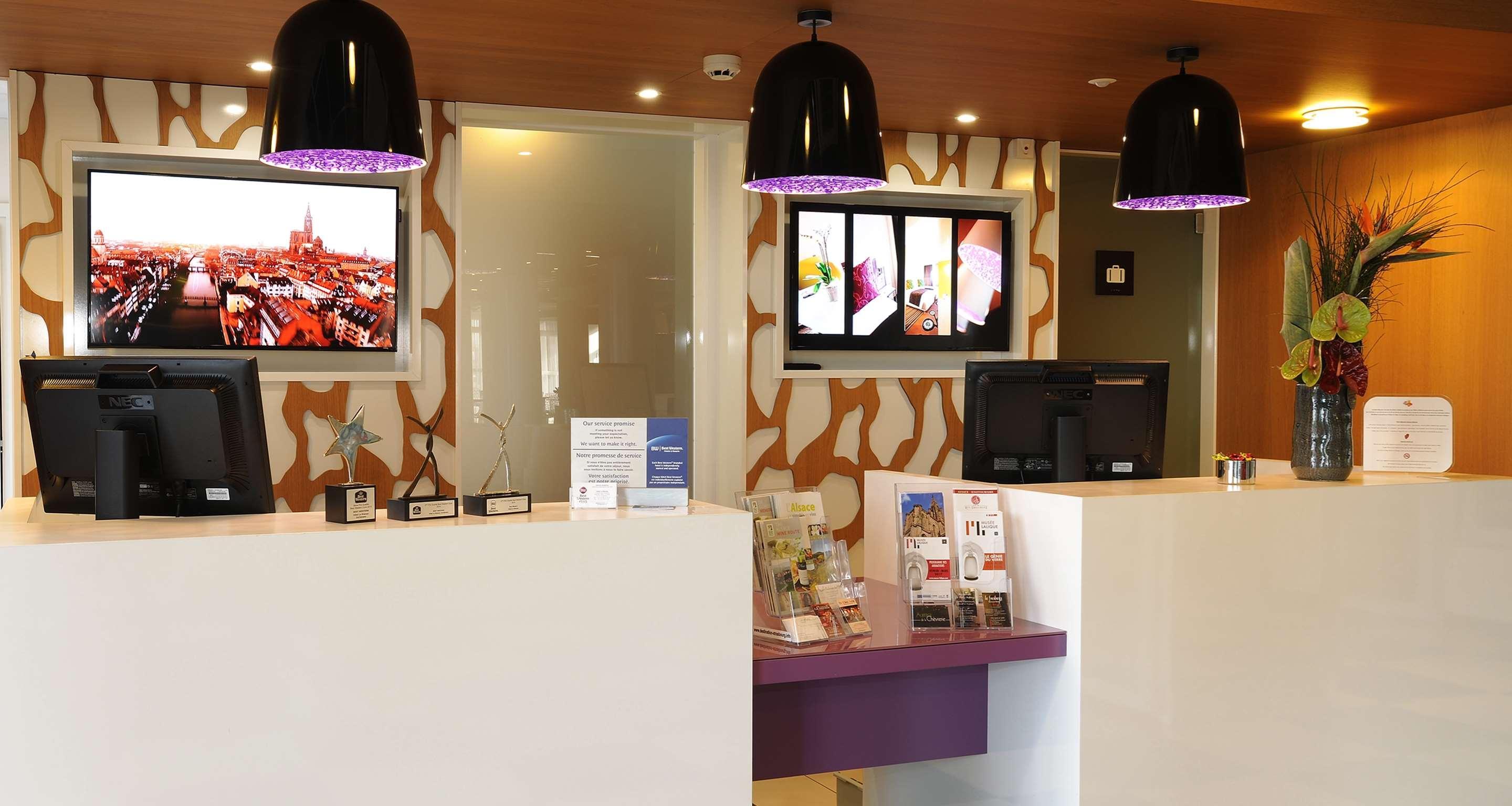 Vista Lobby Best Western Plus Hotel Le Rhenan