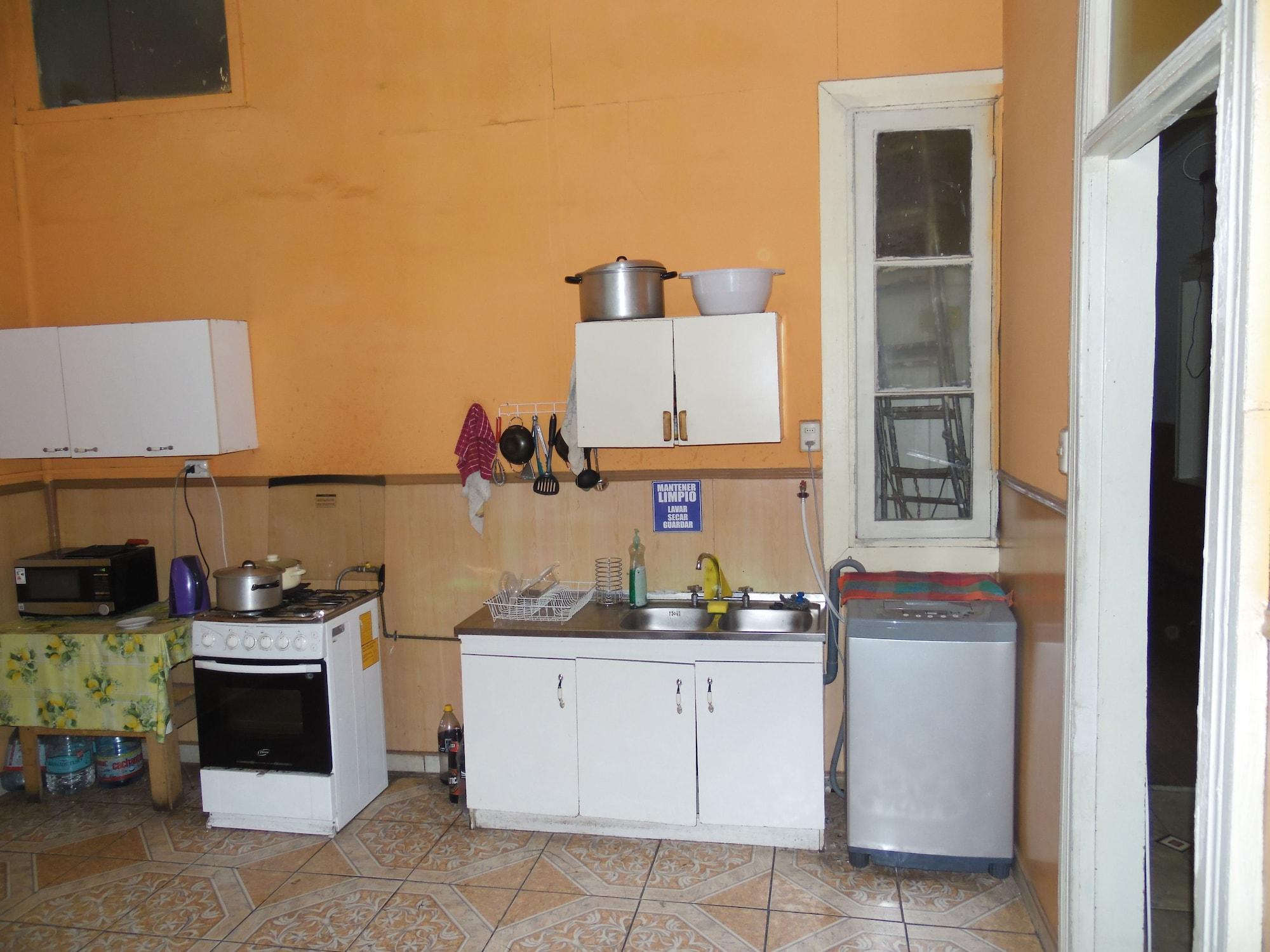 Restaurant Hostal Tricontinental