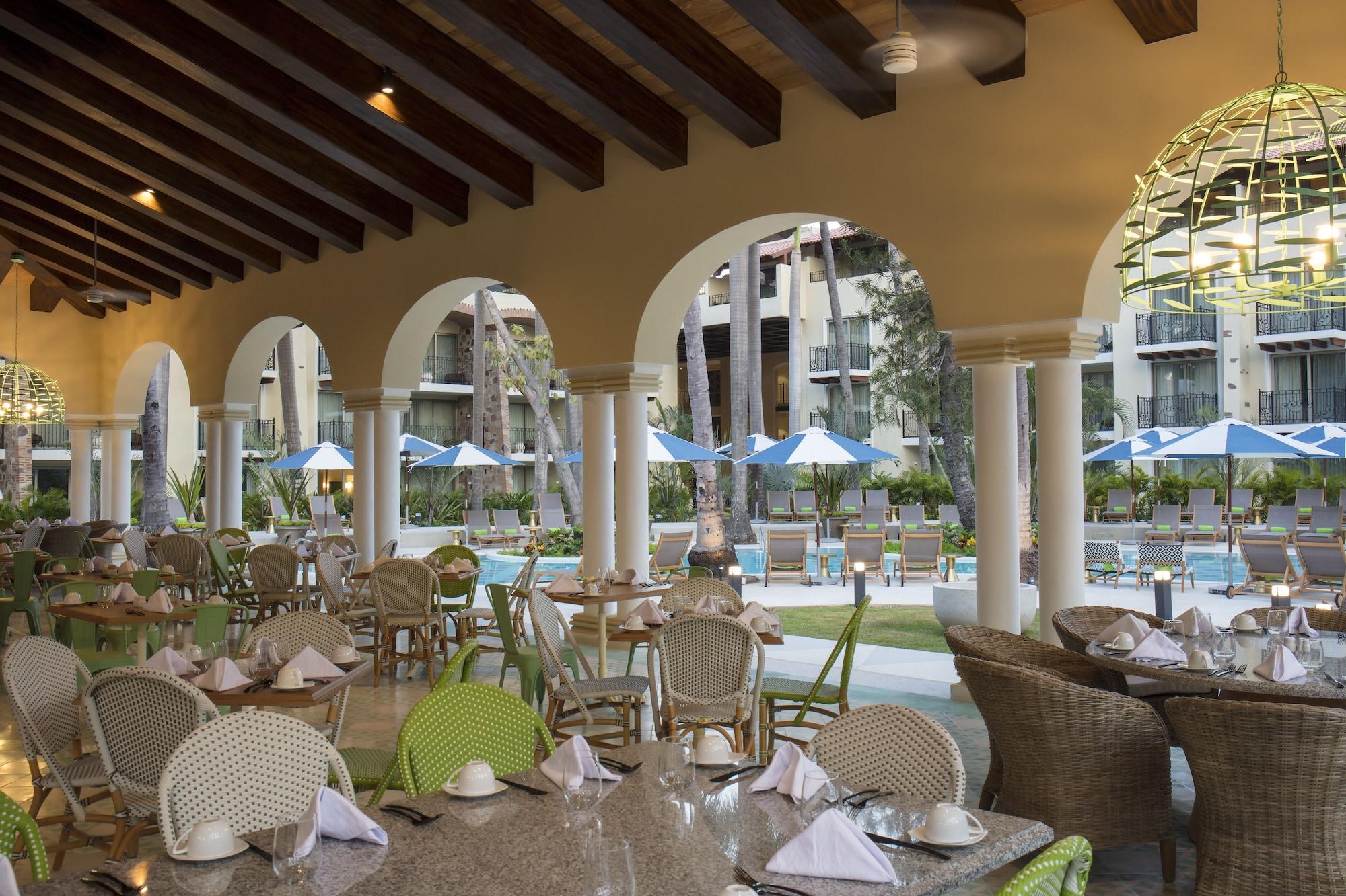 Restaurant The Hacienda at Krystal Grand Puerto Vallarta