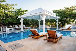 Alojamiento - Barefoot Cay Resort