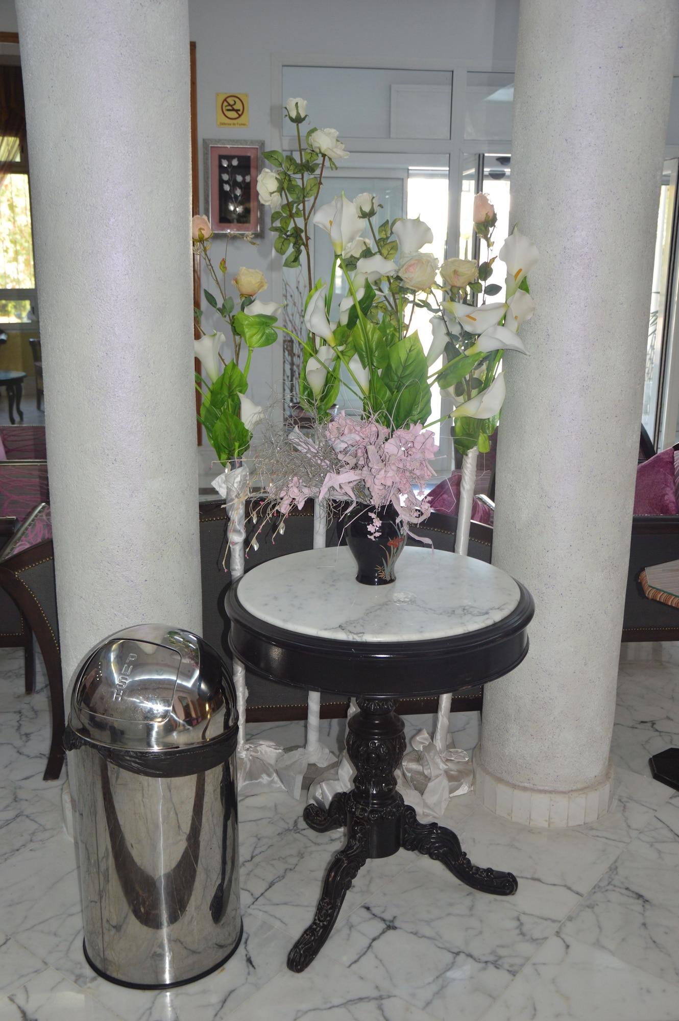 Vista Lobby Hotel La Princesse