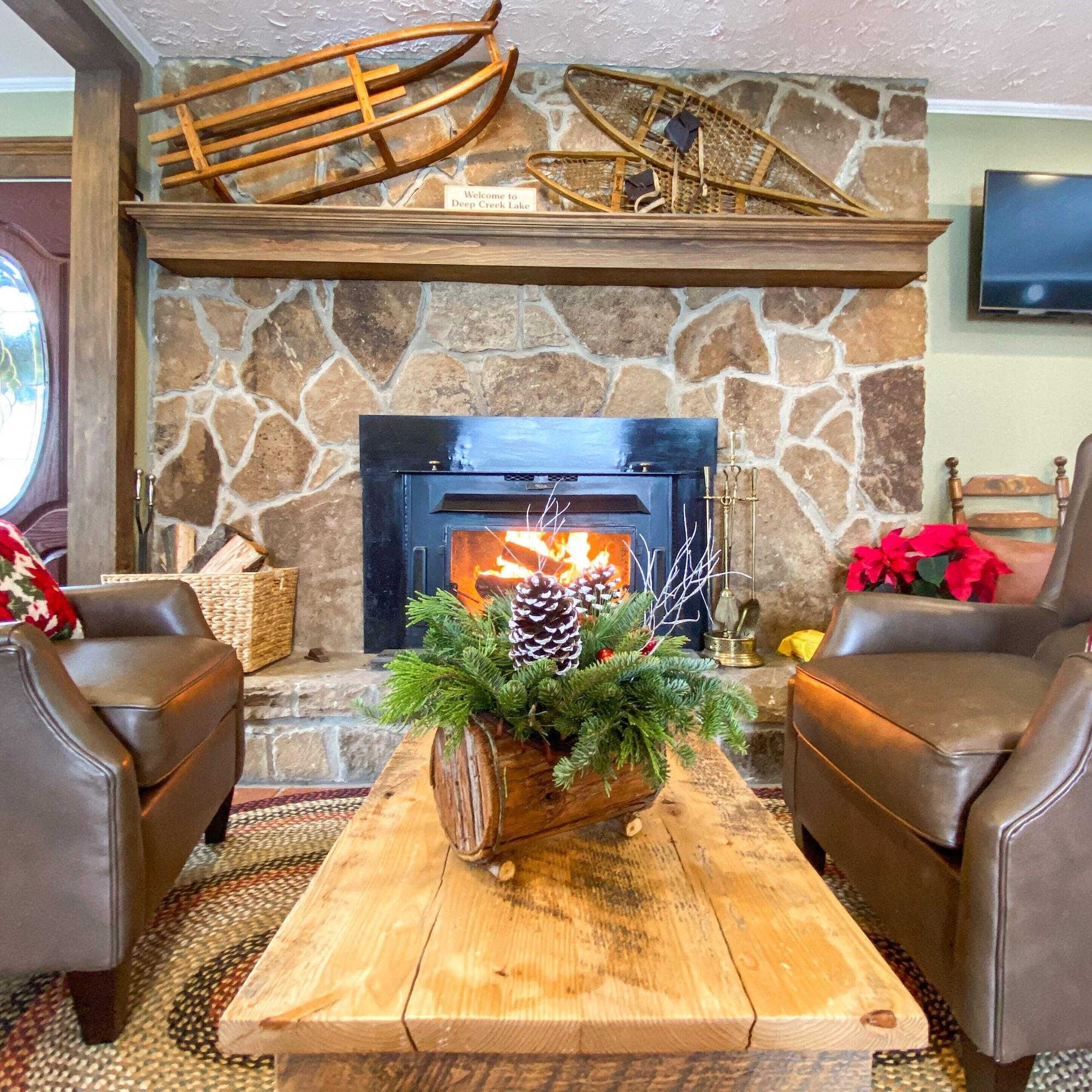 Vista Lobby LakeFront Lodge