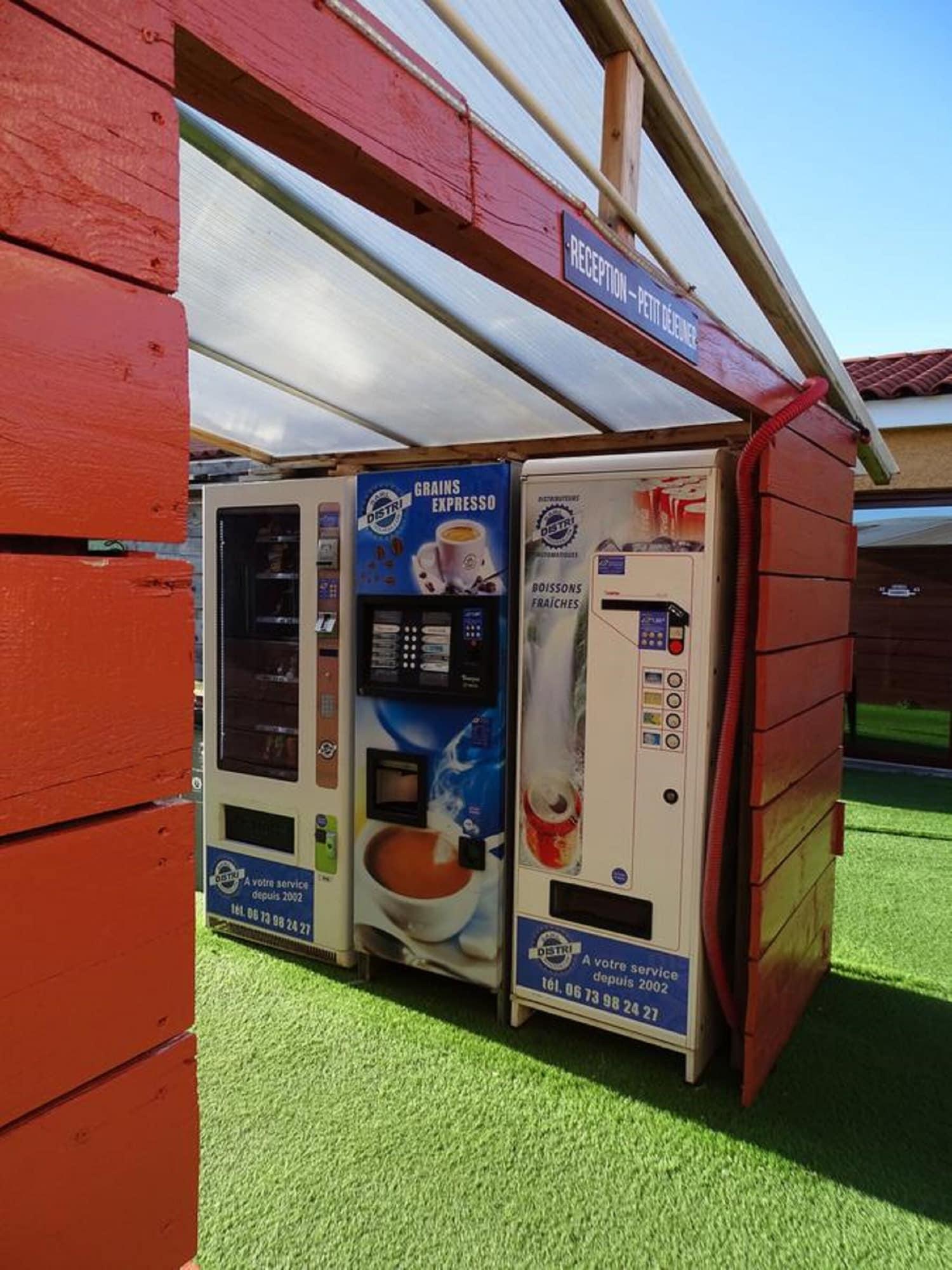 Vista Exterior Hôtel Acajou