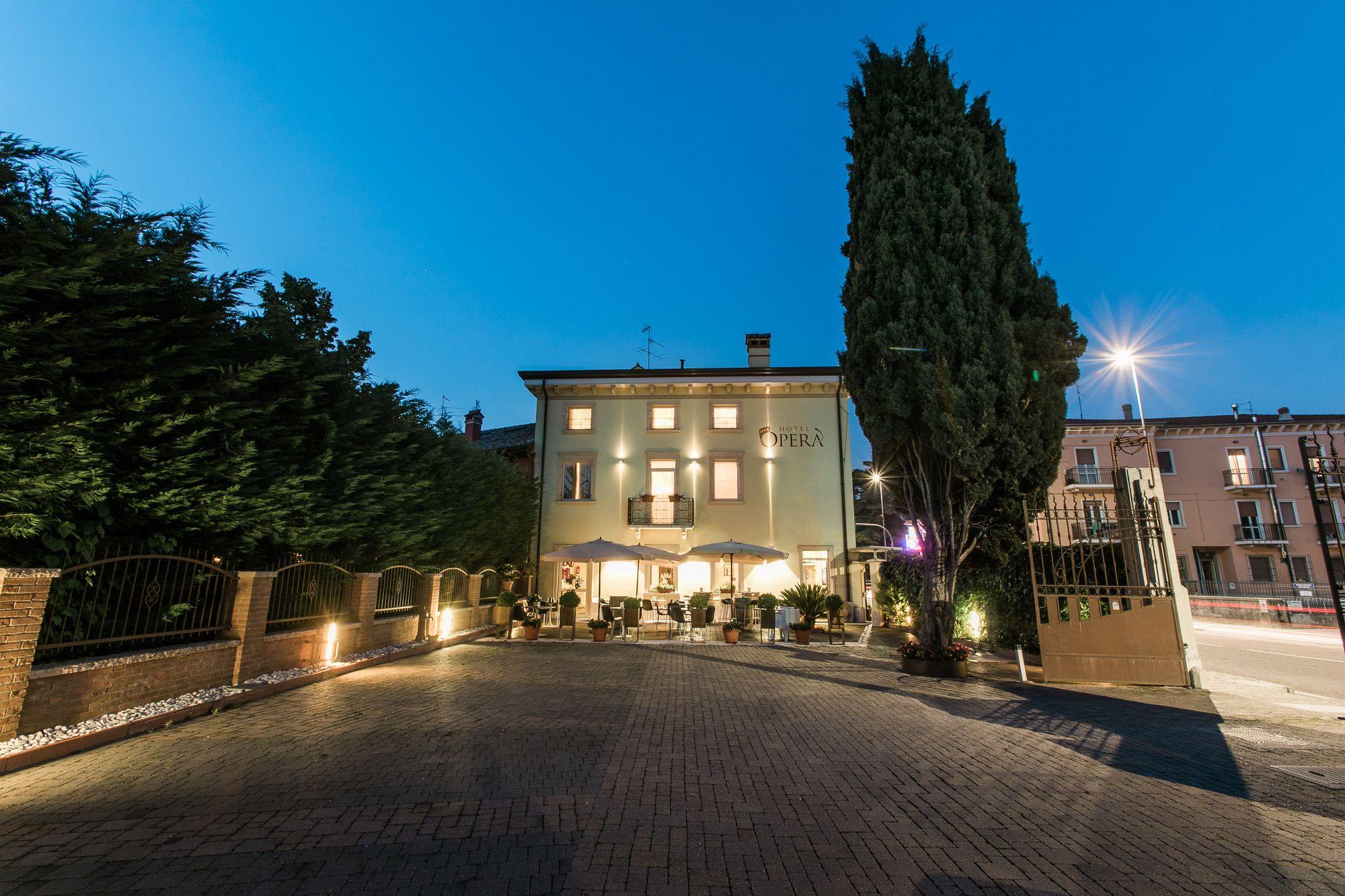 Varios Hotel Opera'