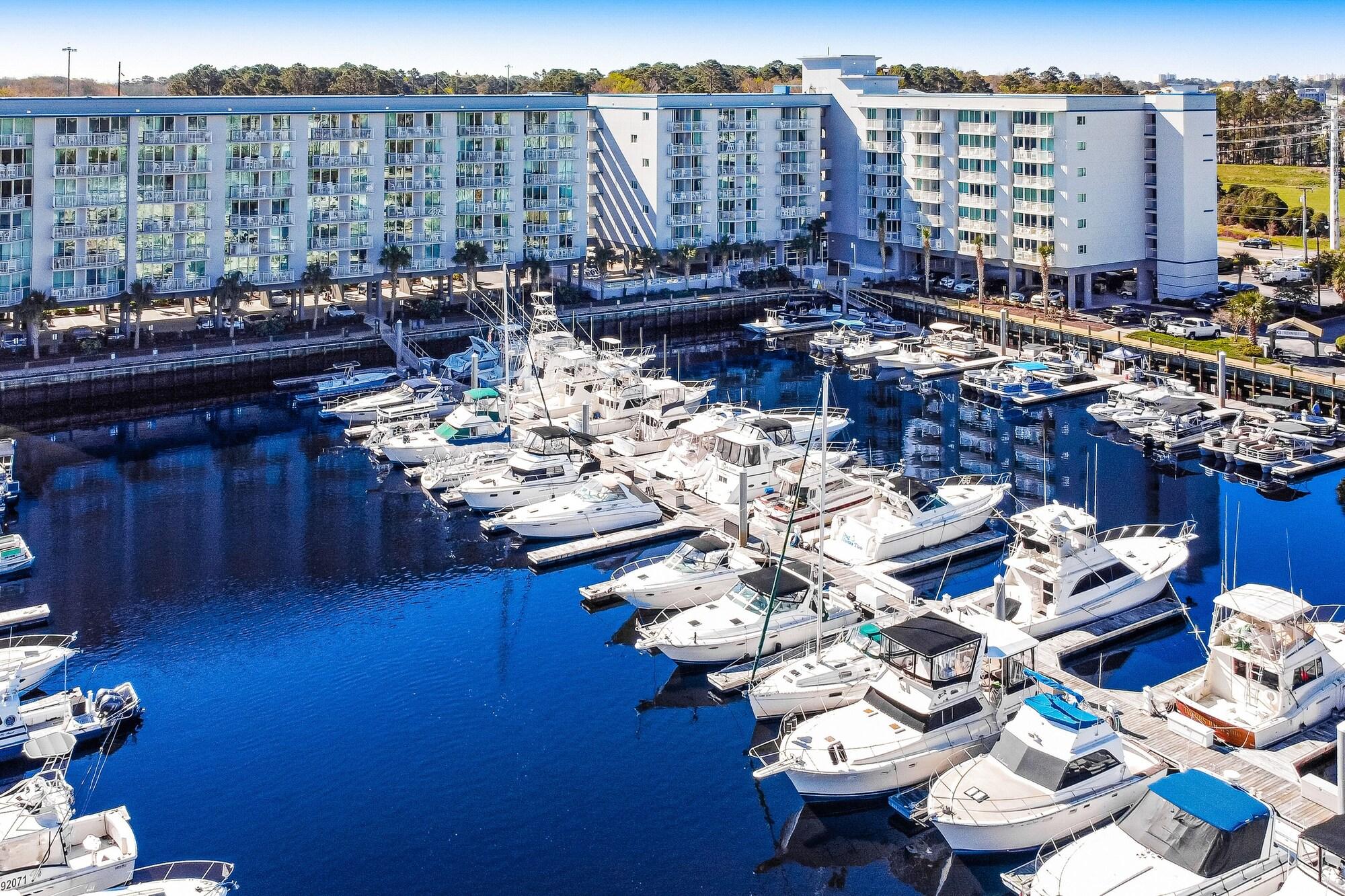Vista Exterior Harbourgate Marina Club