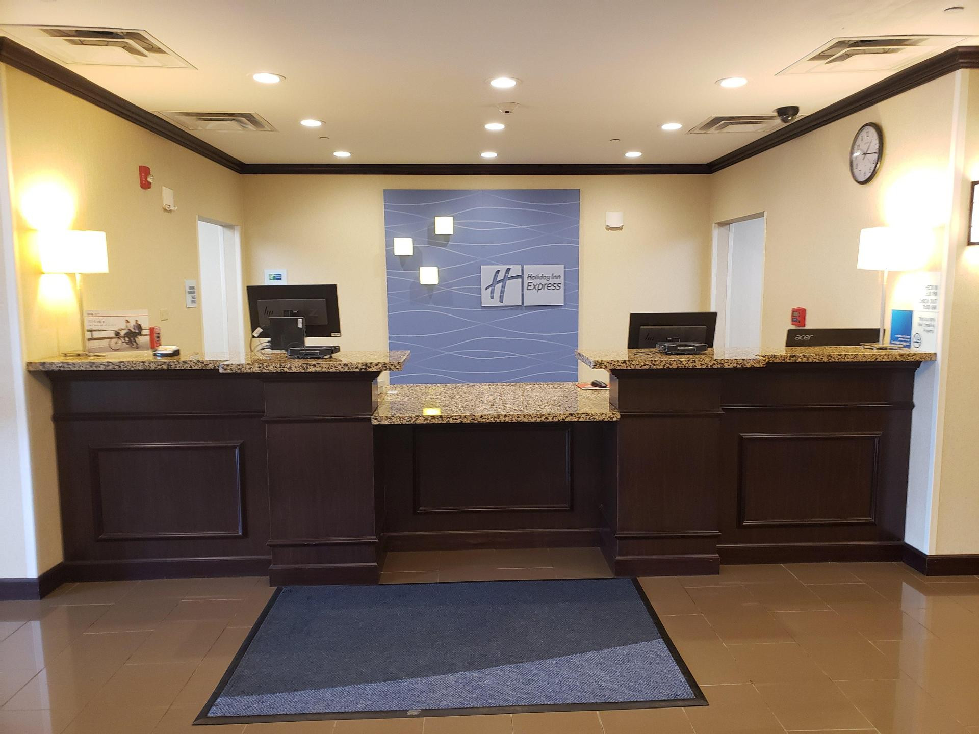 Vista Lobby Holiday Inn Express Hotel & Suites Cambridge by IHG