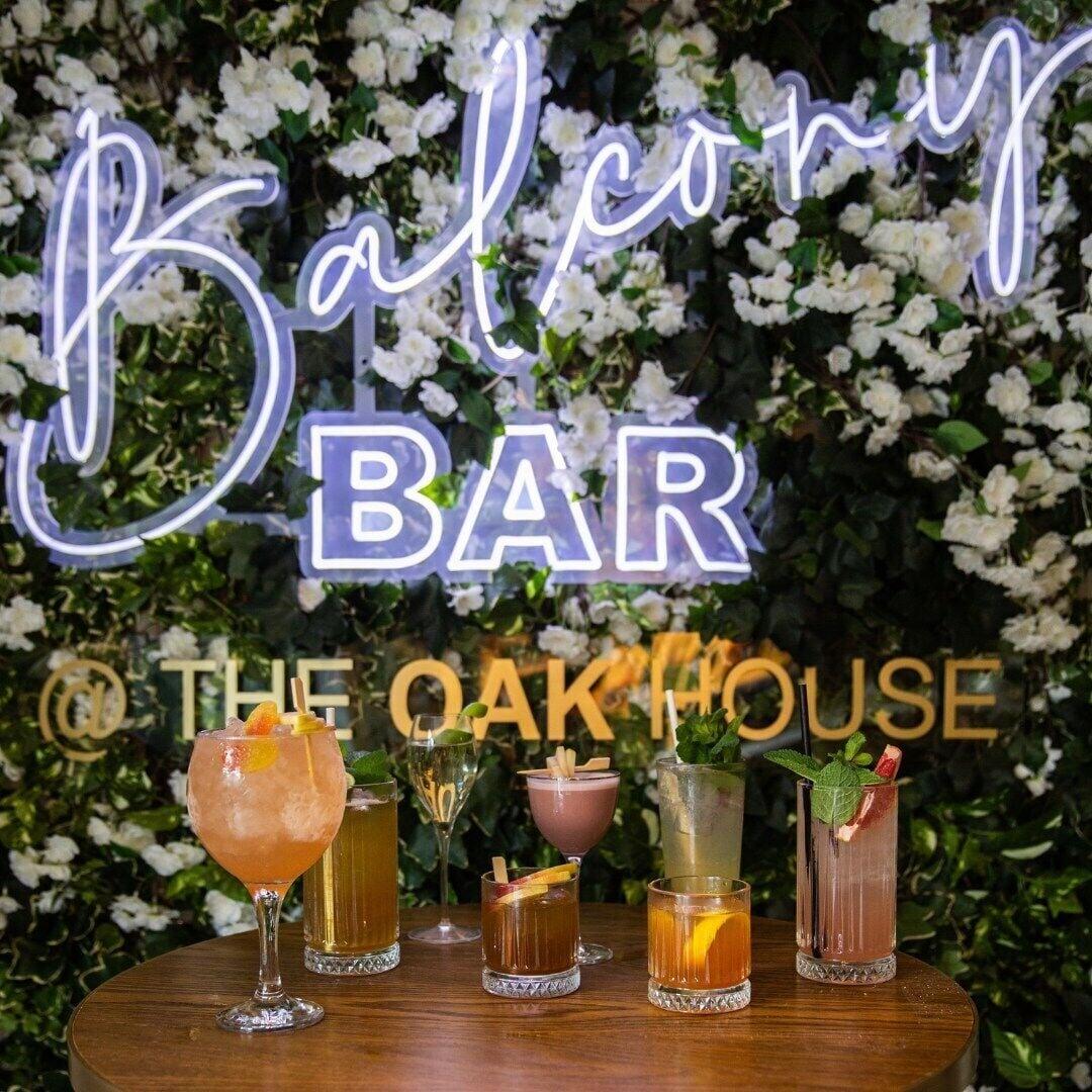 Bar/Salón Moddershall Oaks