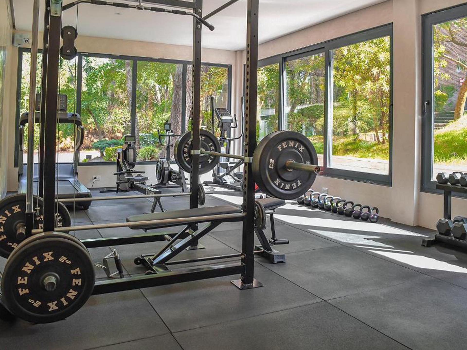 Gimnasio Carilo Hills by Bund
