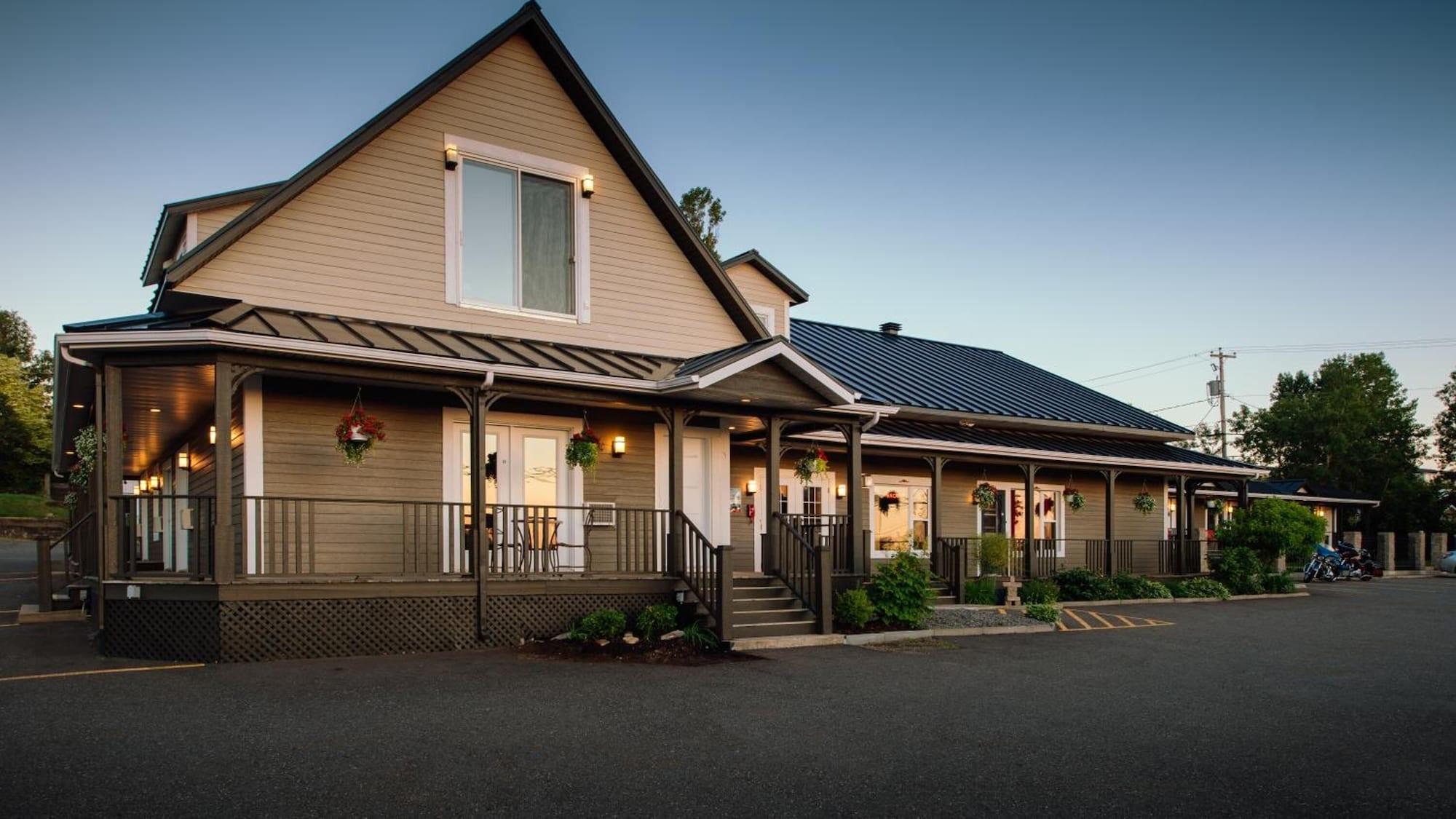 Vista Exterior Auberge Amérilys