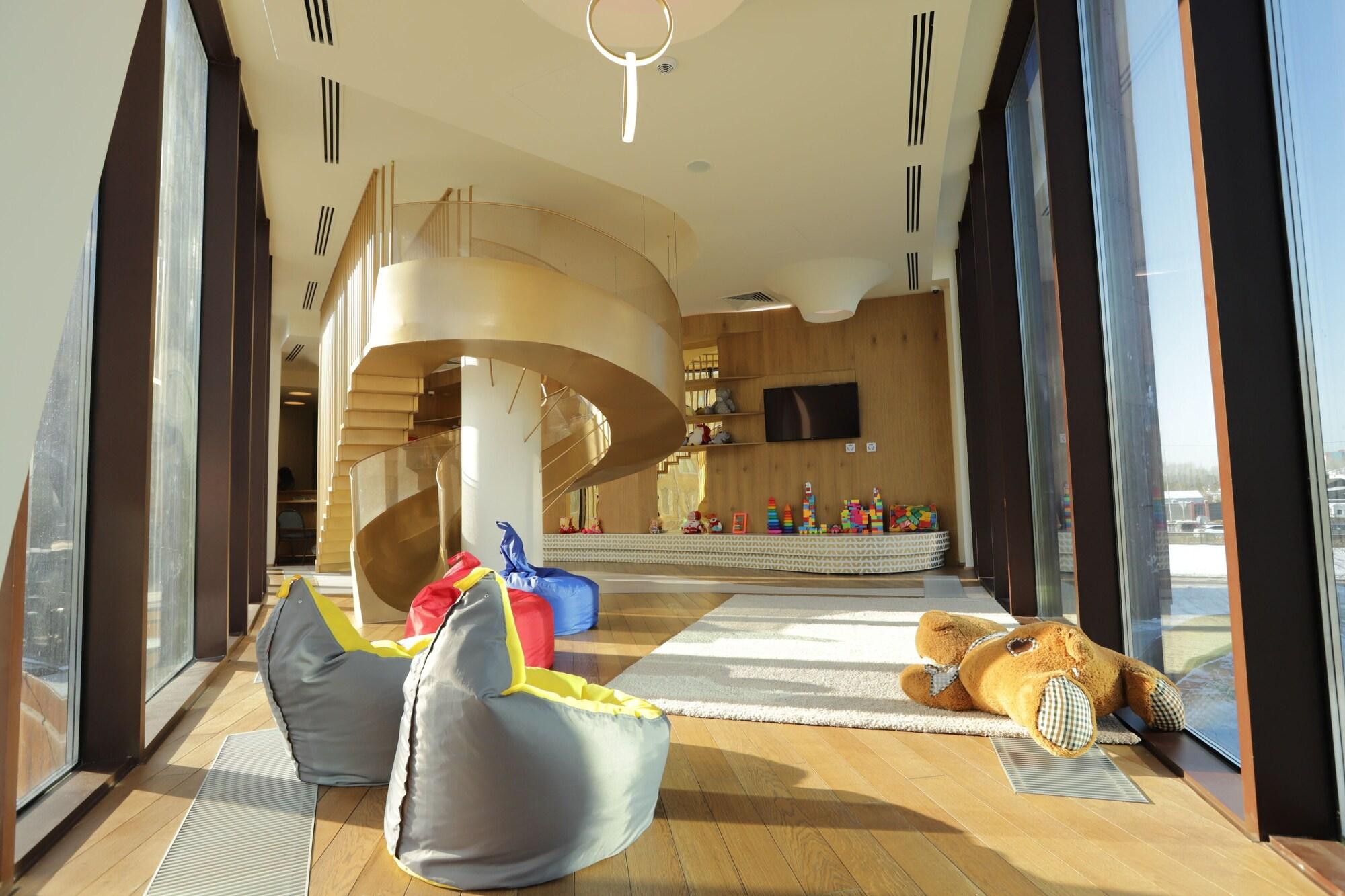 Instalaciones Recreativas The Veil