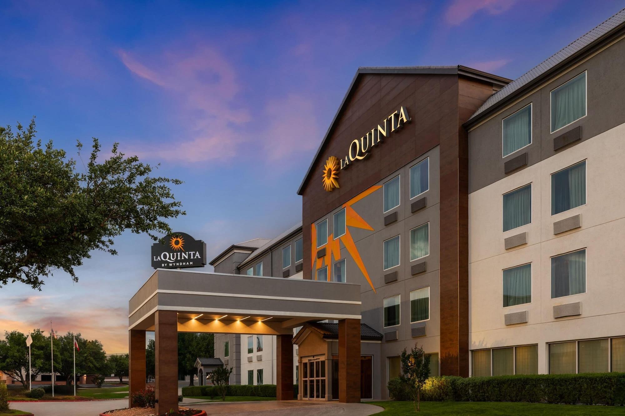 Varios La Quinta Inn & Suites by Wyndham Austin Round Rock