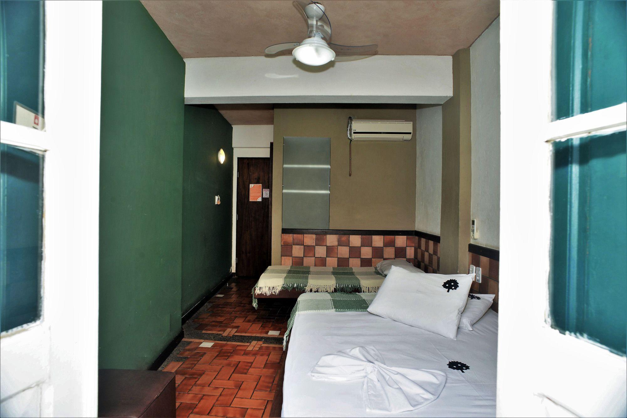 Guest room Laranjeiras Hostel