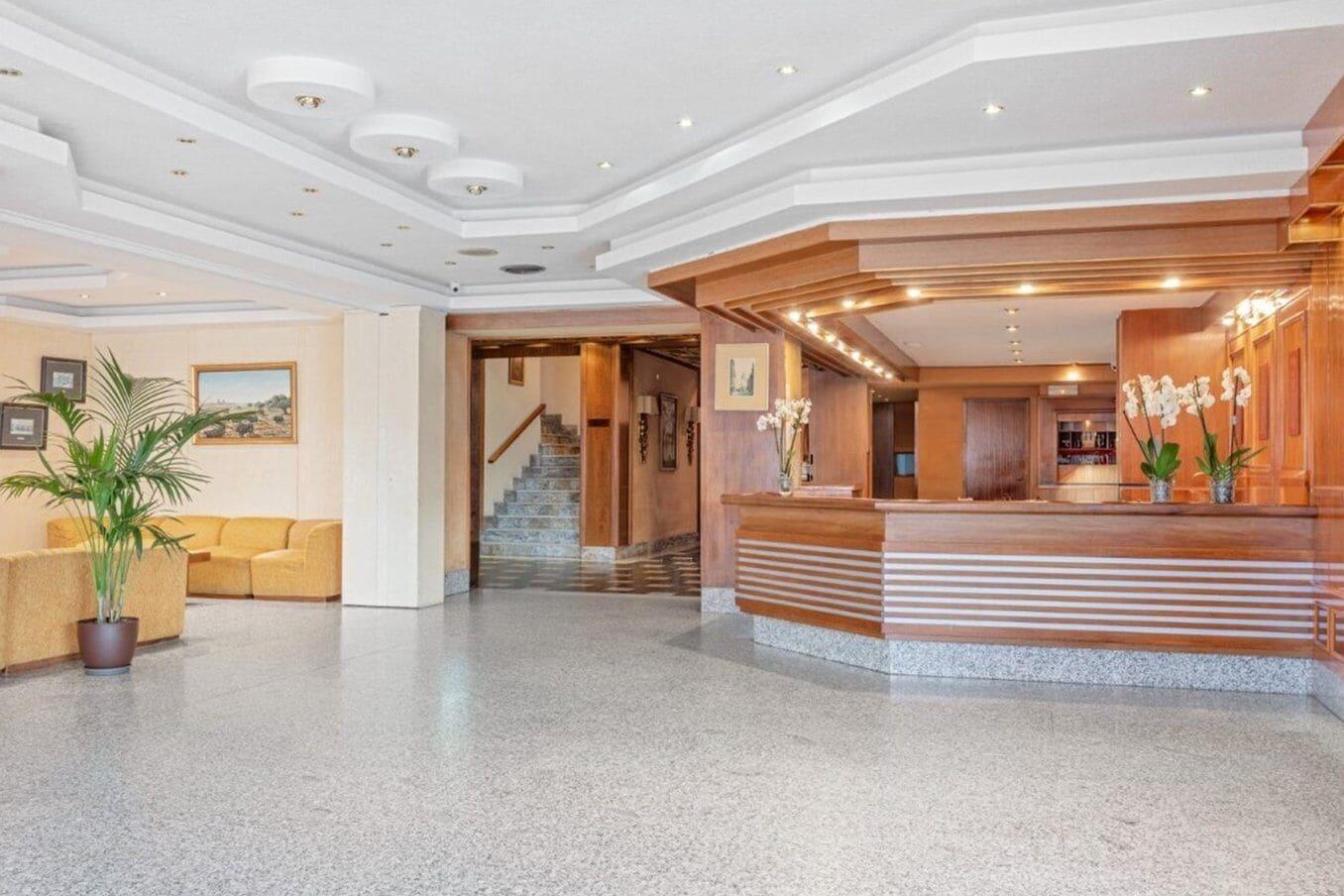 Vista Lobby Crisol Regio