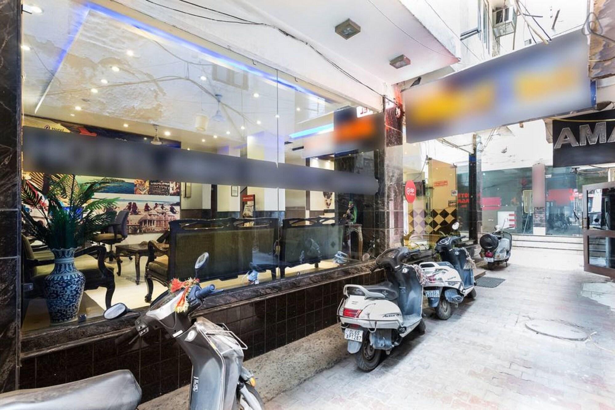 Vista Exterior Hotel Amax Inn