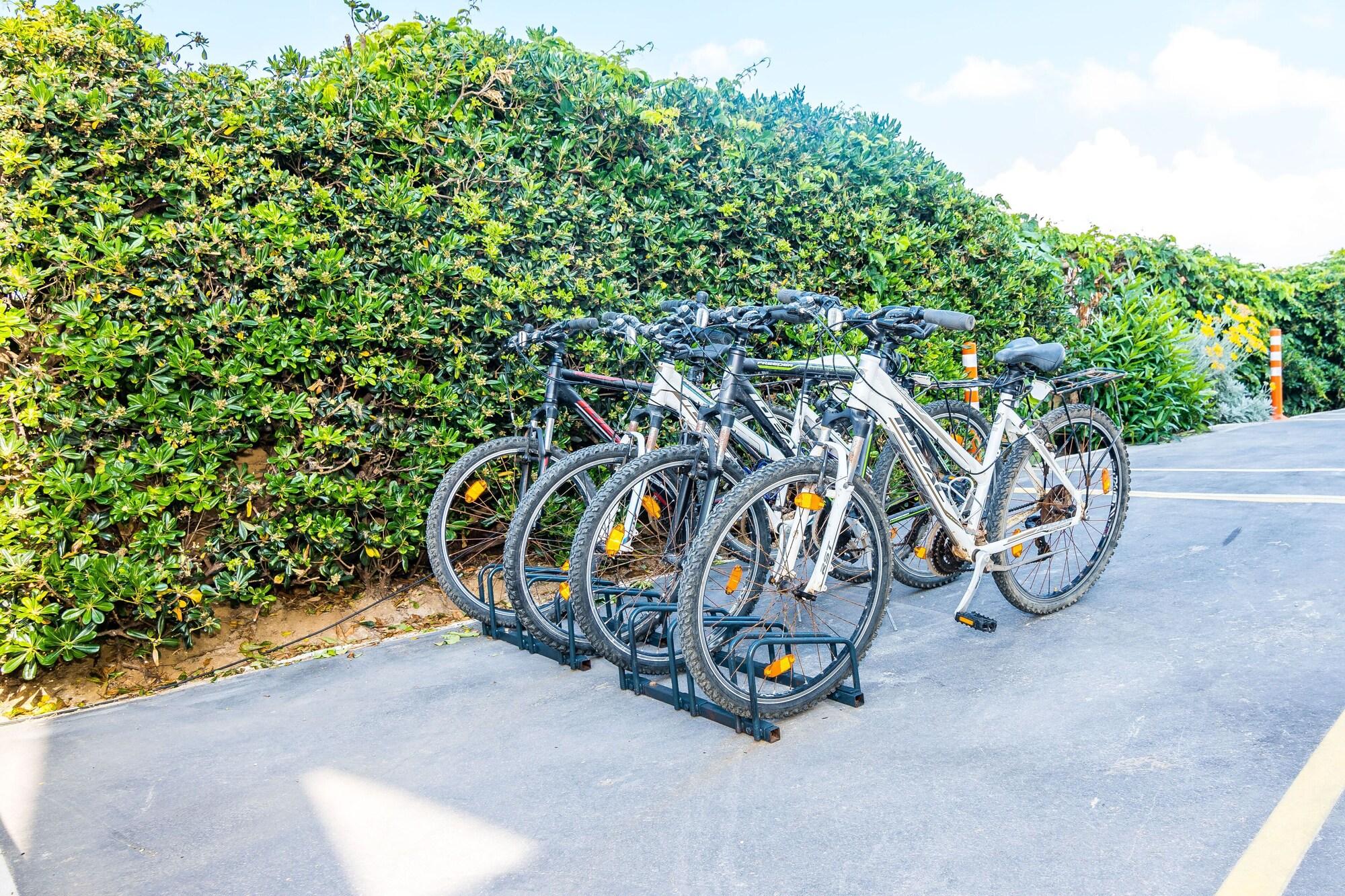 Varios Thalassa Apartments