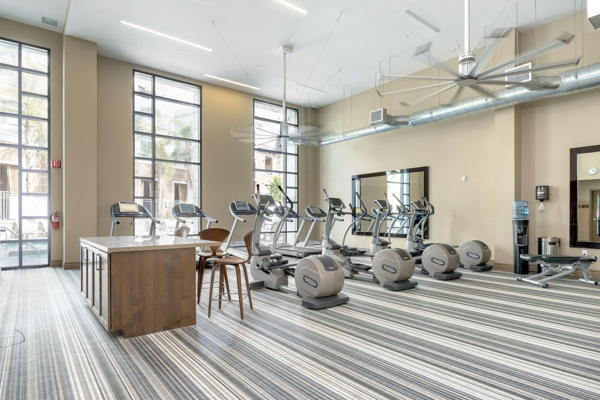 Gimnasio Global Luxury Suites Baypointe Station