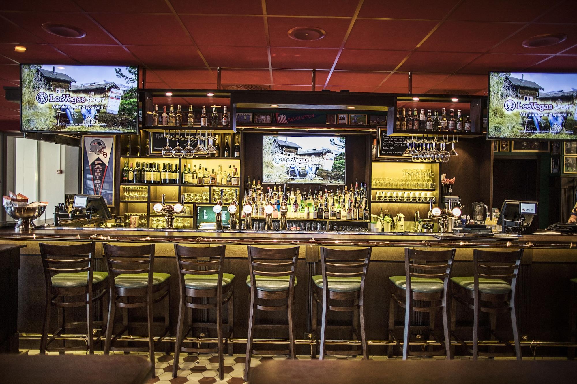 Bar/Salón Thon Partner Hotel Victoria Hamar