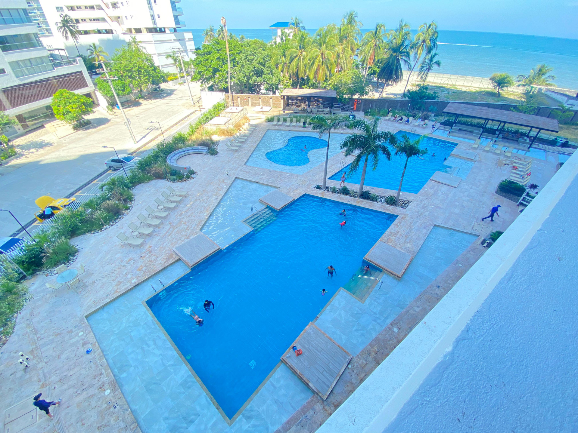 Hotel Apartasuites Reserva del Mar  Cerca al Mar by SOHO
